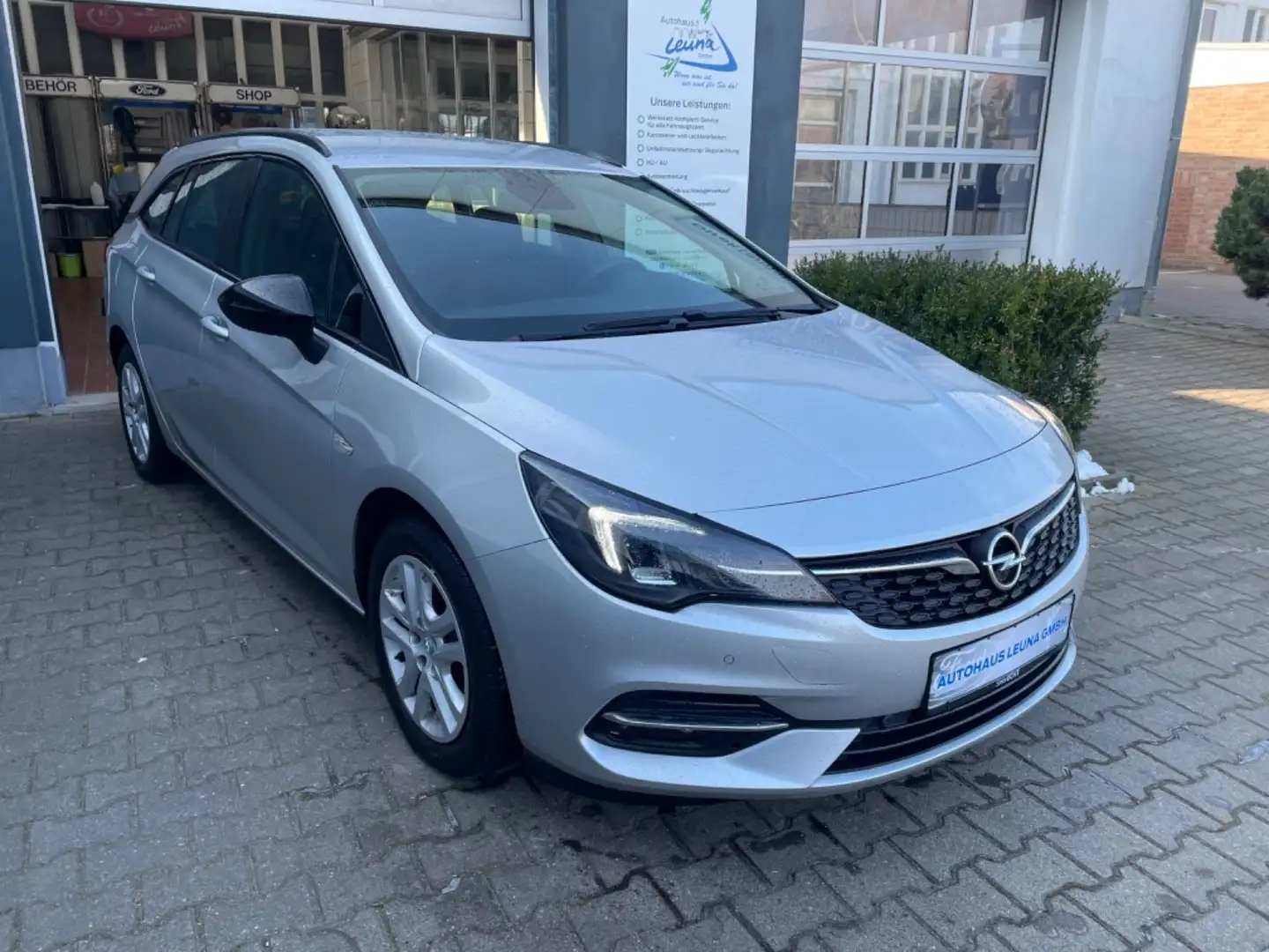 Opel Astra K Sports Kombi 130Ps NAVI/LED/WiPa/LMF Argent - 2