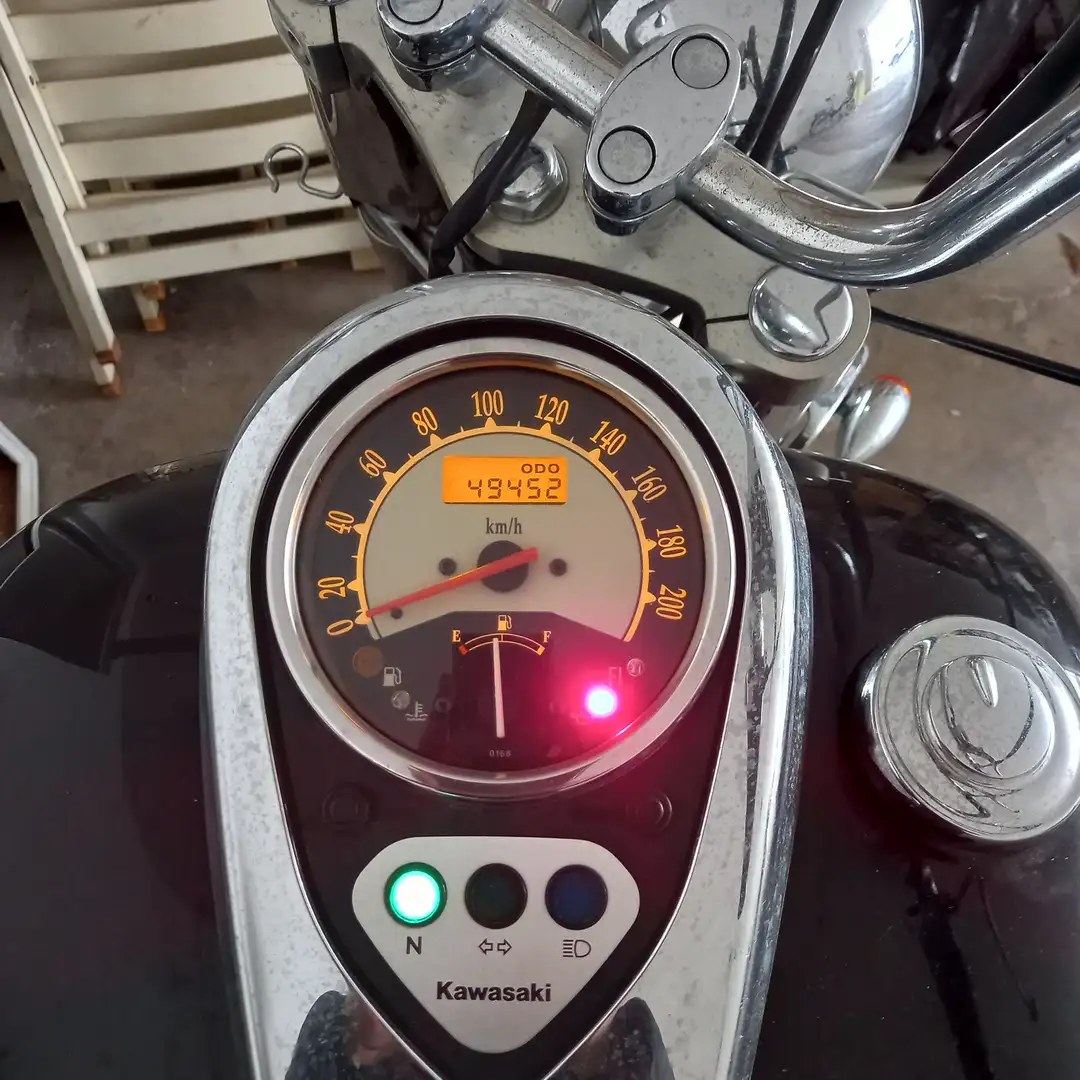 Kawasaki VN 900 Classic Negro - 2