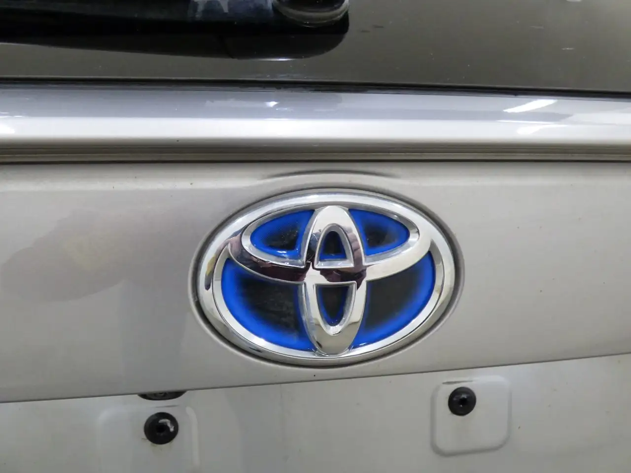 Toyota RAV 4 снимка Toyota RAV 4