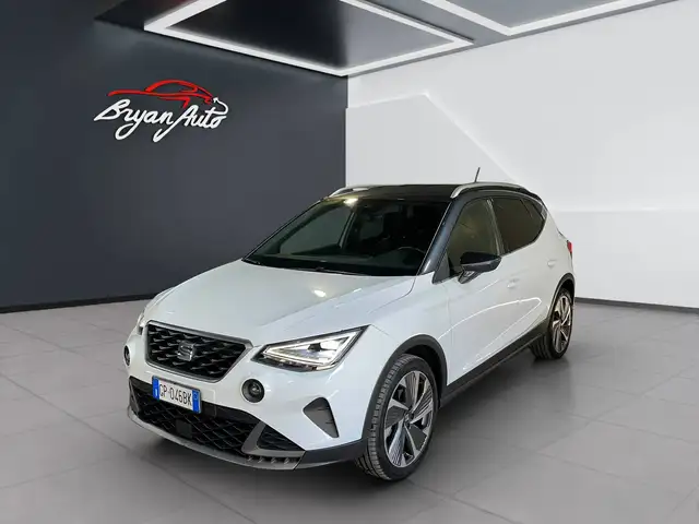 Seat Arona view 5