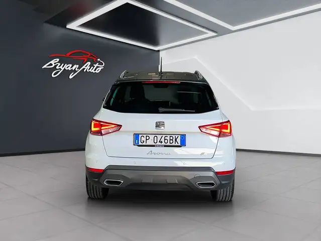 Seat Arona view 3