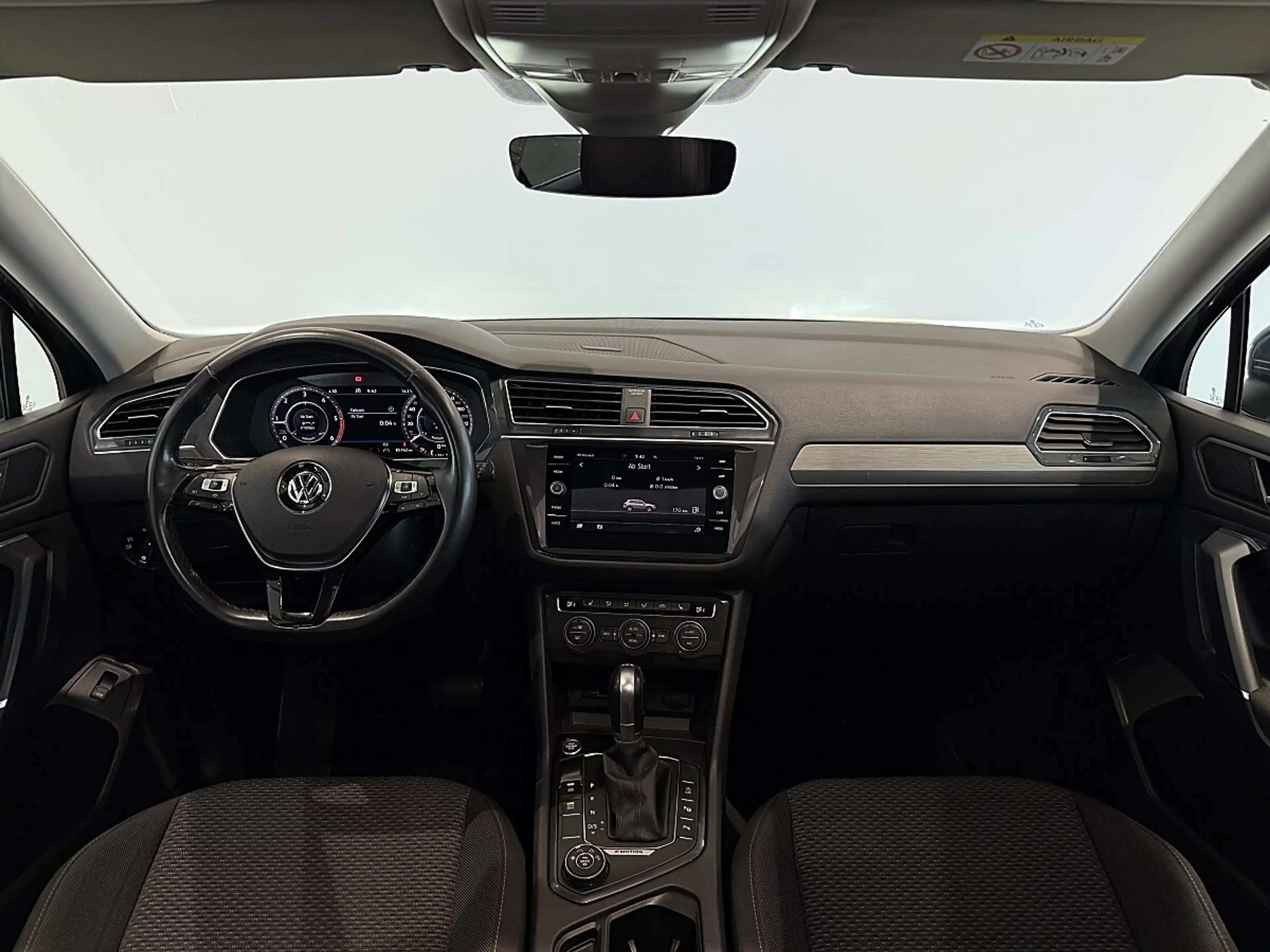 Volkswagen Tiguan Allspace Tiguan 2,0 TDI SCR 4Motion Allspace DSG *AHK*Pa... — photo 14