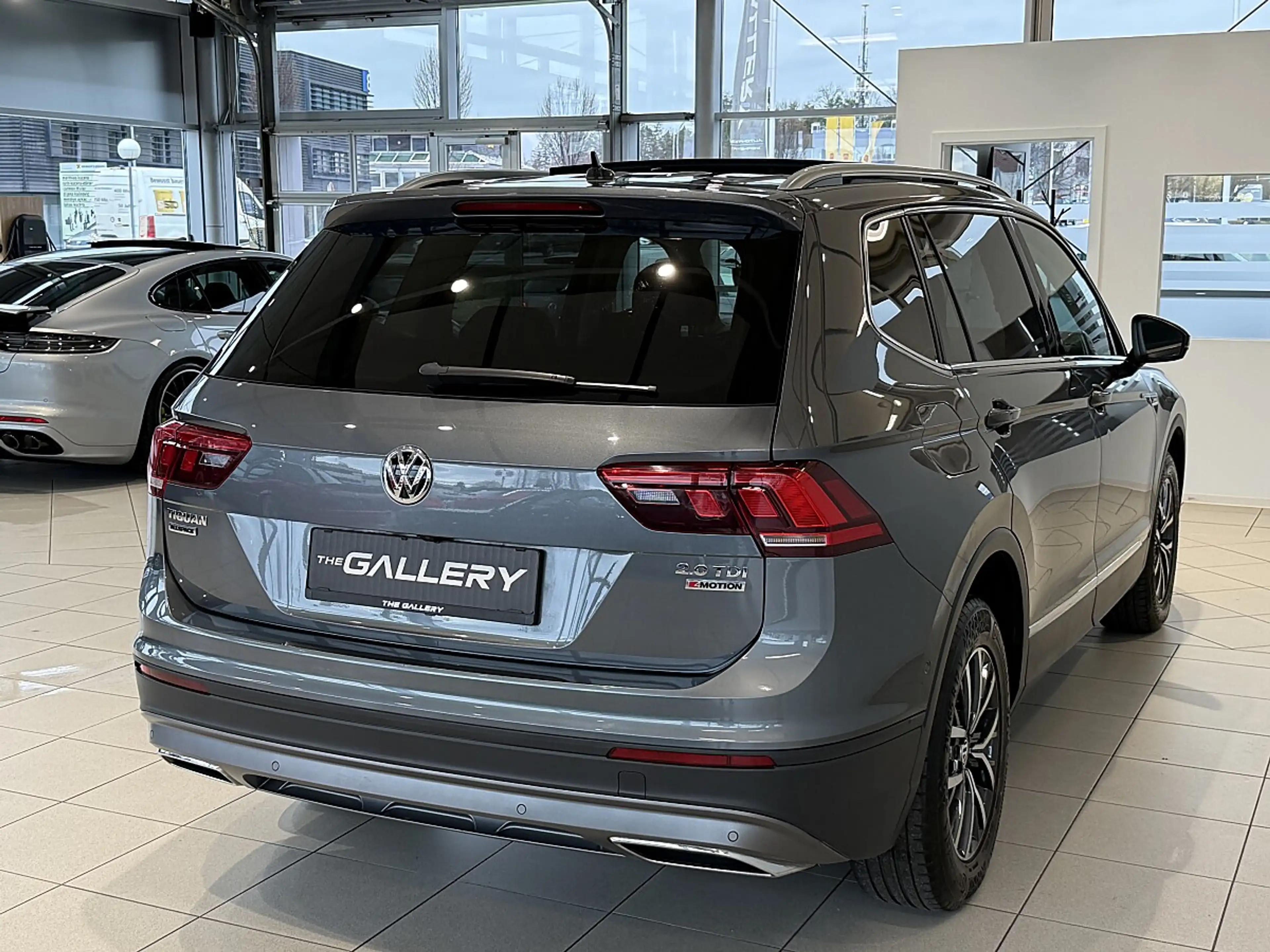 Volkswagen Tiguan Allspace Tiguan 2,0 TDI SCR 4Motion Allspace DSG *AHK*Pa... — photo 4