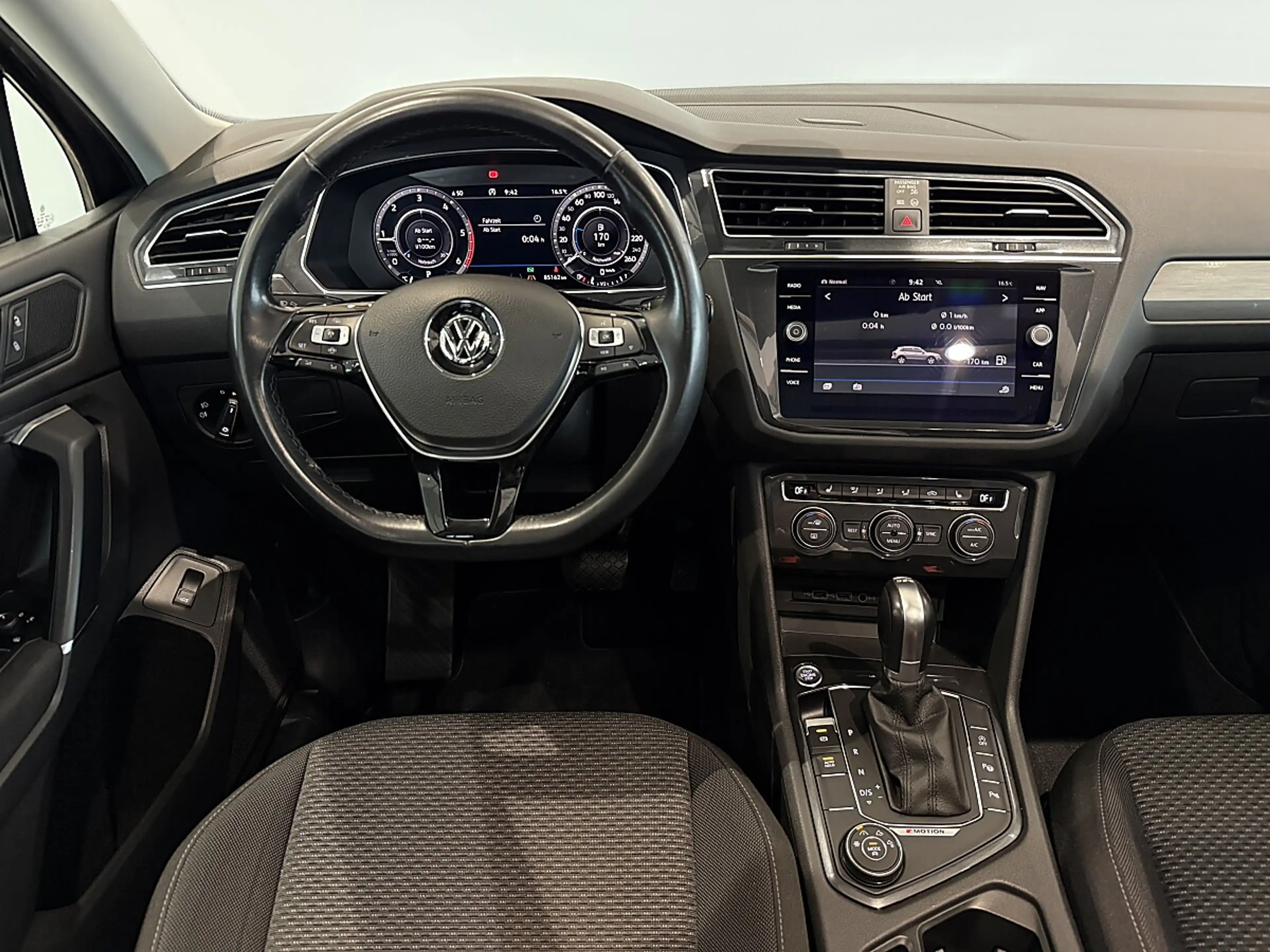 Volkswagen Tiguan Allspace Tiguan 2,0 TDI SCR 4Motion Allspace DSG *AHK*Pa... — photo 15