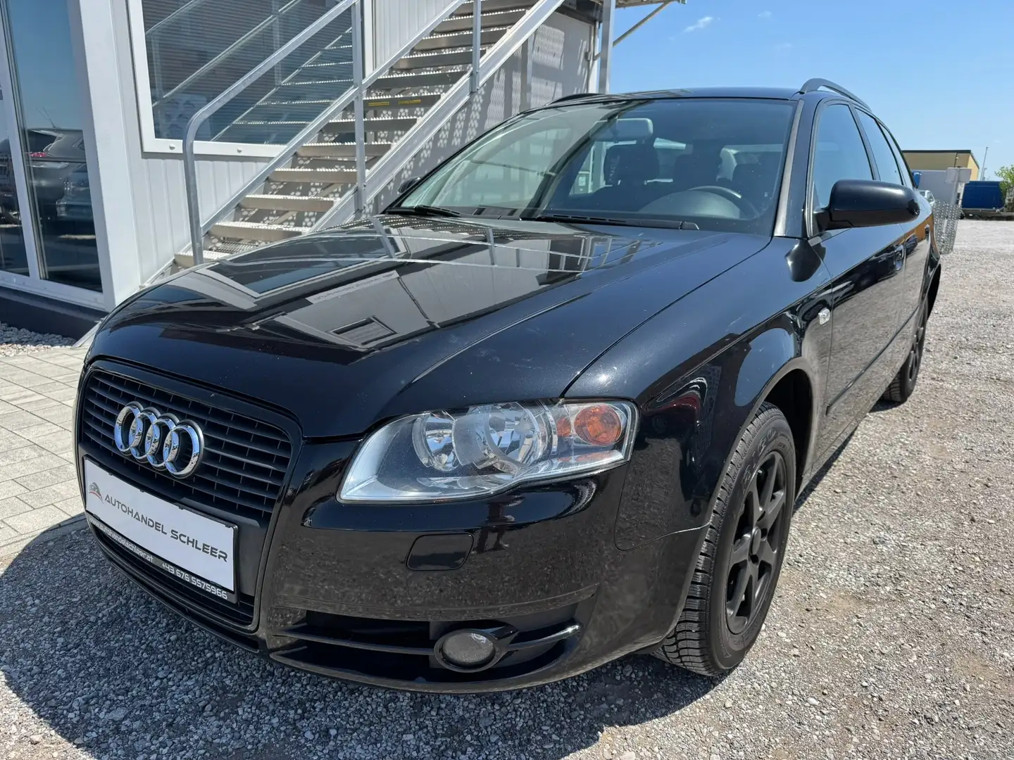Audi A4 Avant 2,0 TDI Multitronic_Pickerl NEU Zwart - 1