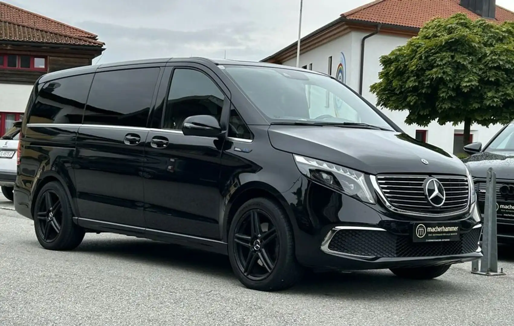 Mercedes-Benz EQV 300 Kombi lang 100kWh *LED*BURMESTER*19'' Schwarz - 2