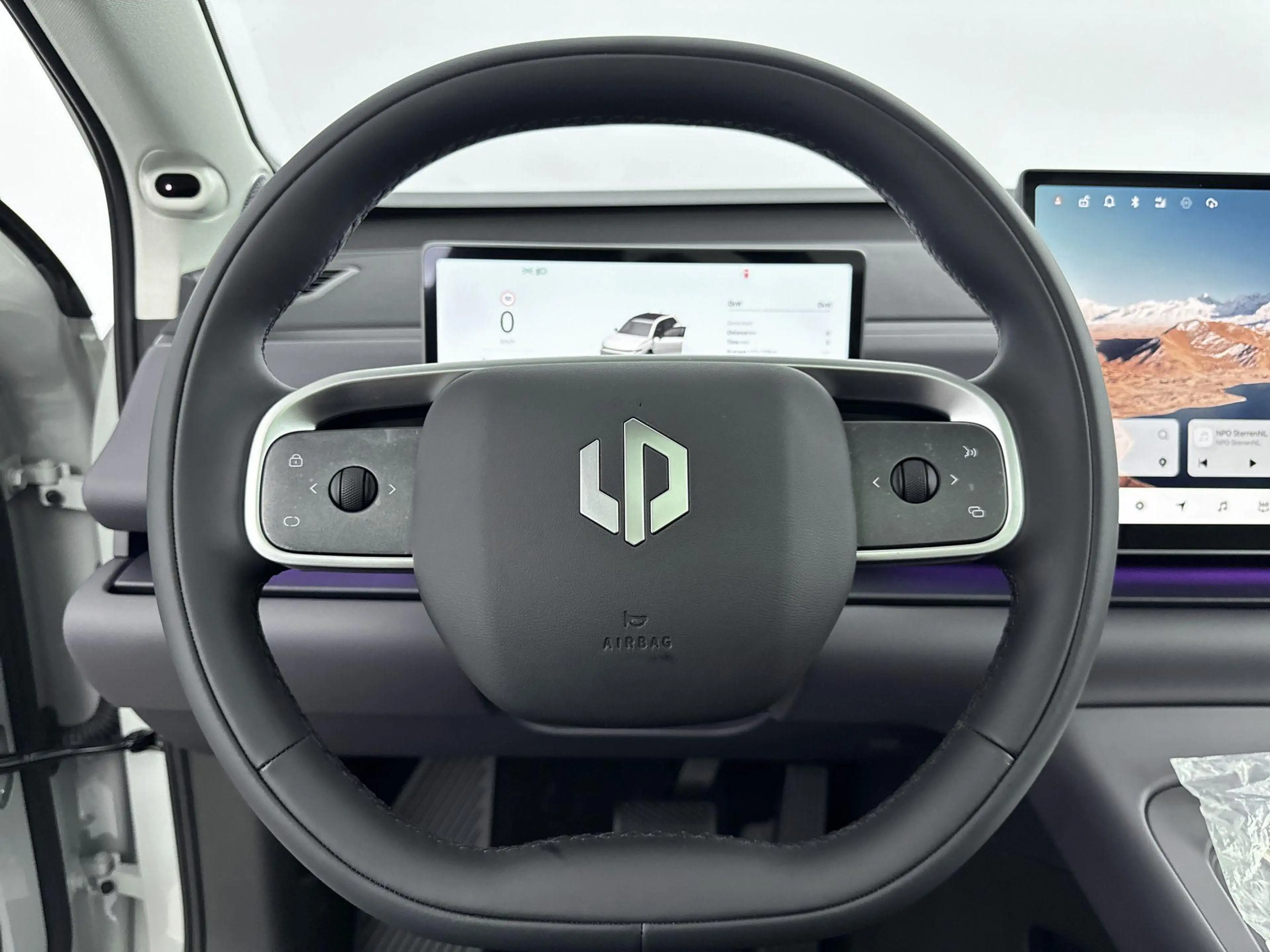 Leapmotor C10 Design ProMax 81.9 kWh | Long Range | Navigatie | — photo 4