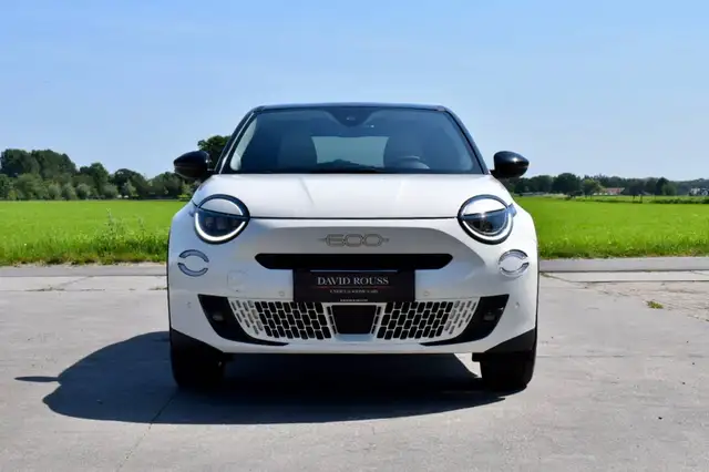 Fiat 600 view 5