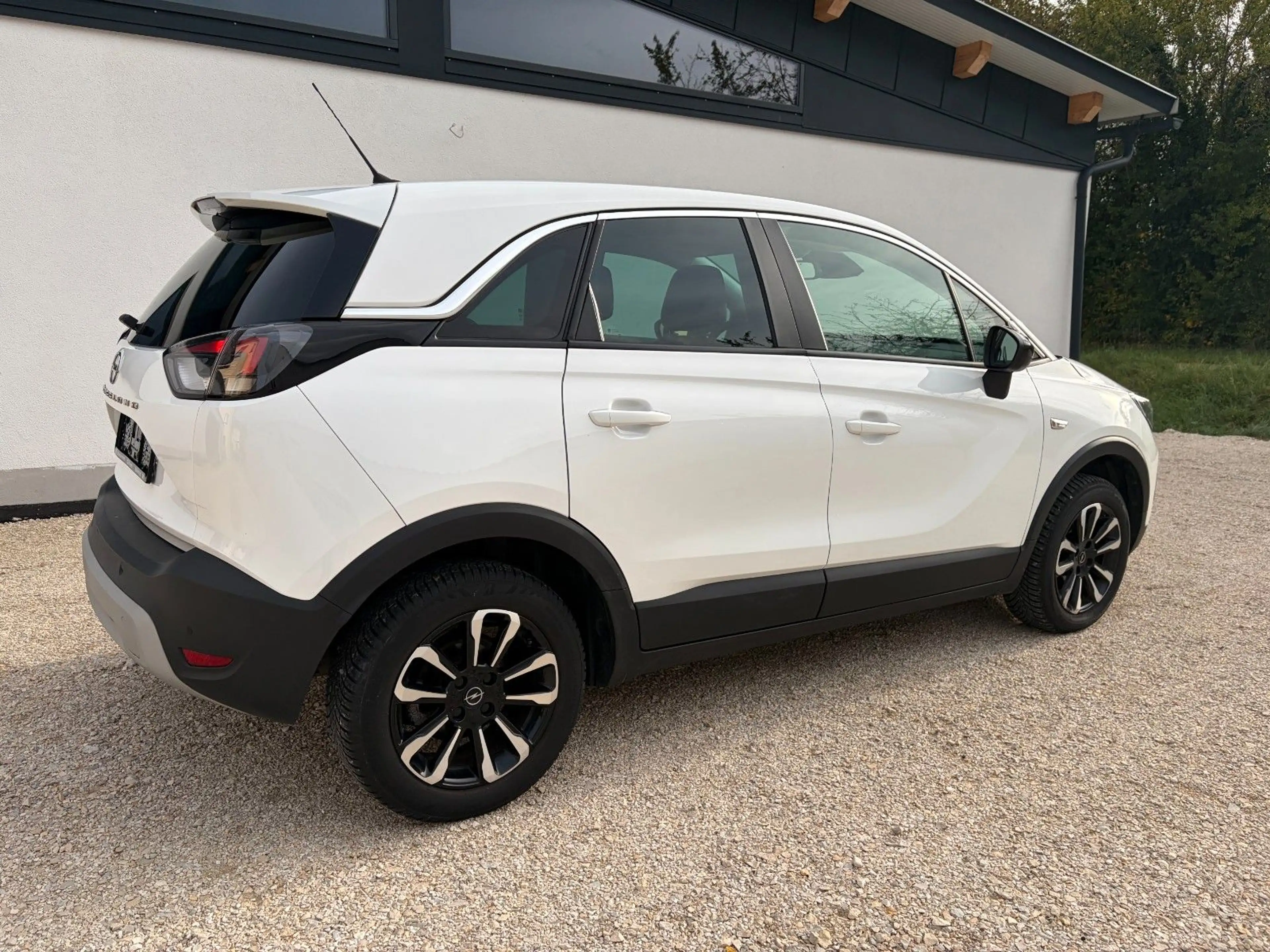 Opel Crossland X Elegance Automatik 1.2 Turbo — photo 8
