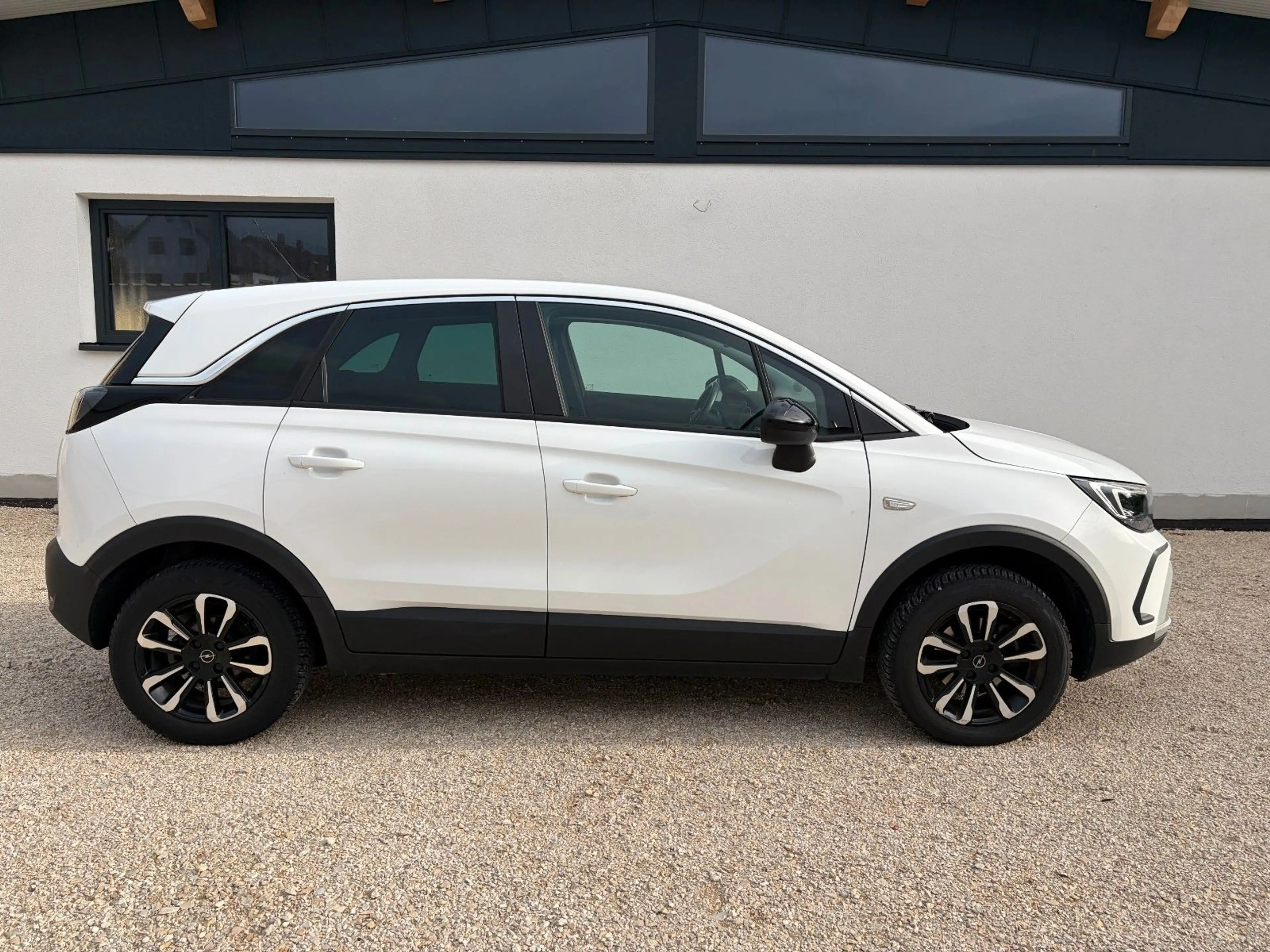 Opel Crossland X Elegance Automatik 1.2 Turbo — photo 7