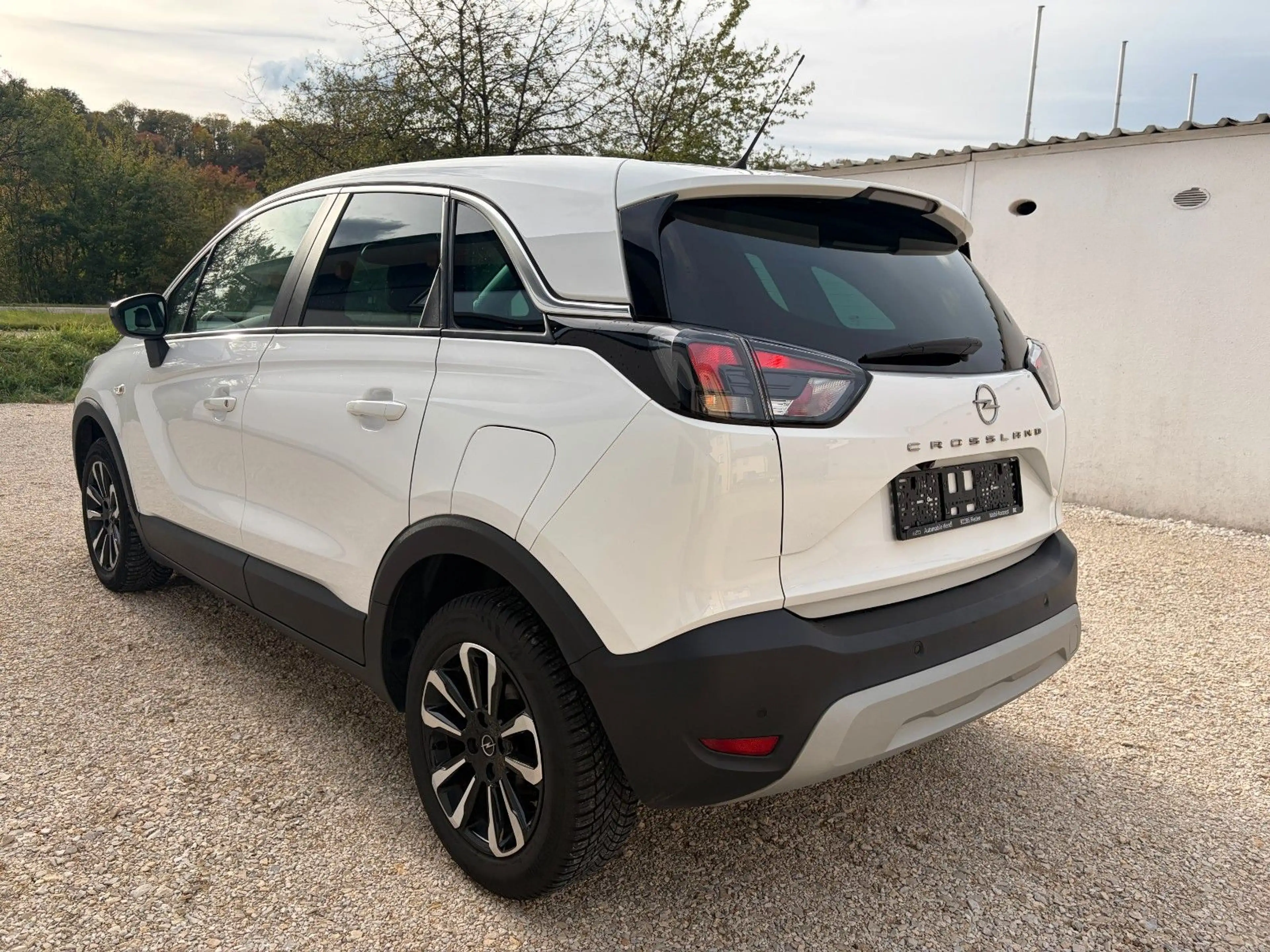 Opel Crossland X Elegance Automatik 1.2 Turbo — photo 10