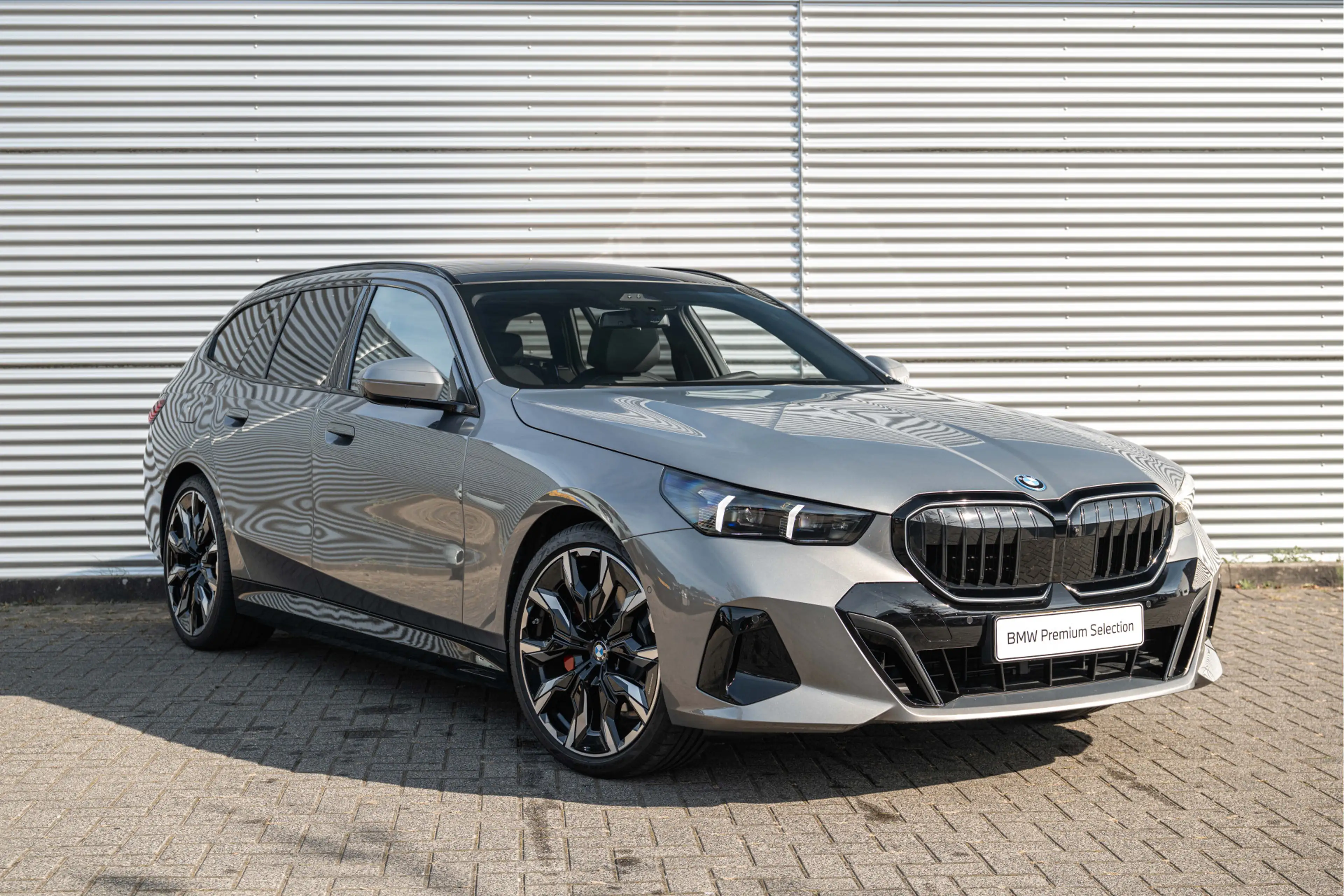 BMW 530 5 Serie Touring 530e M Sport Automaat / Panoramada — photo 3