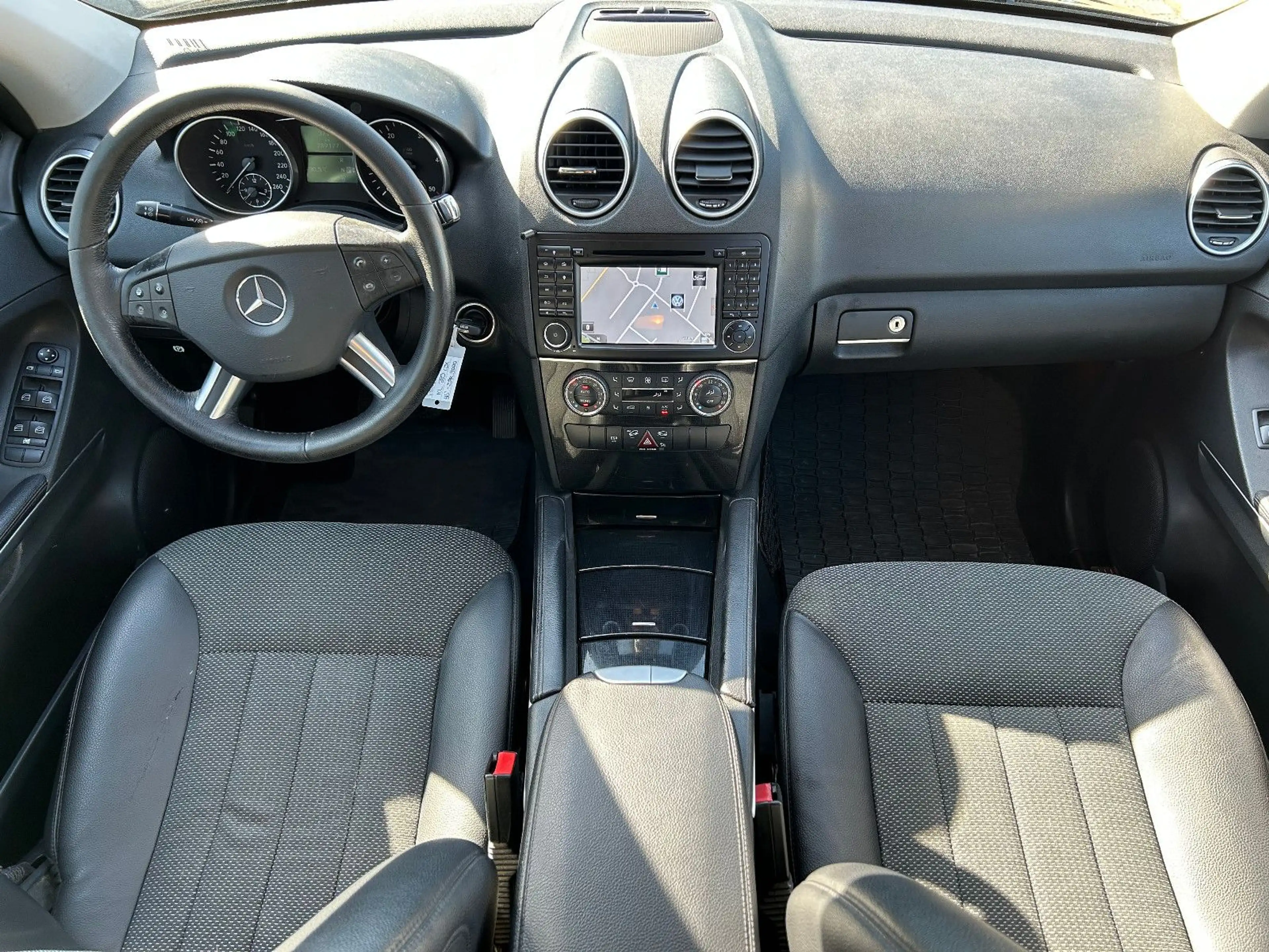 Mercedes-Benz ML 280 CDI/AHK/NAVI/BI-XENON/ALU/PDC/EURO 4// — photo 11