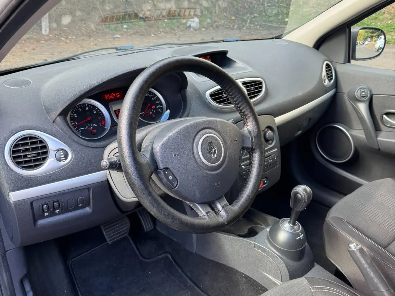 Renault Clio Clio Grandtour — photo 10