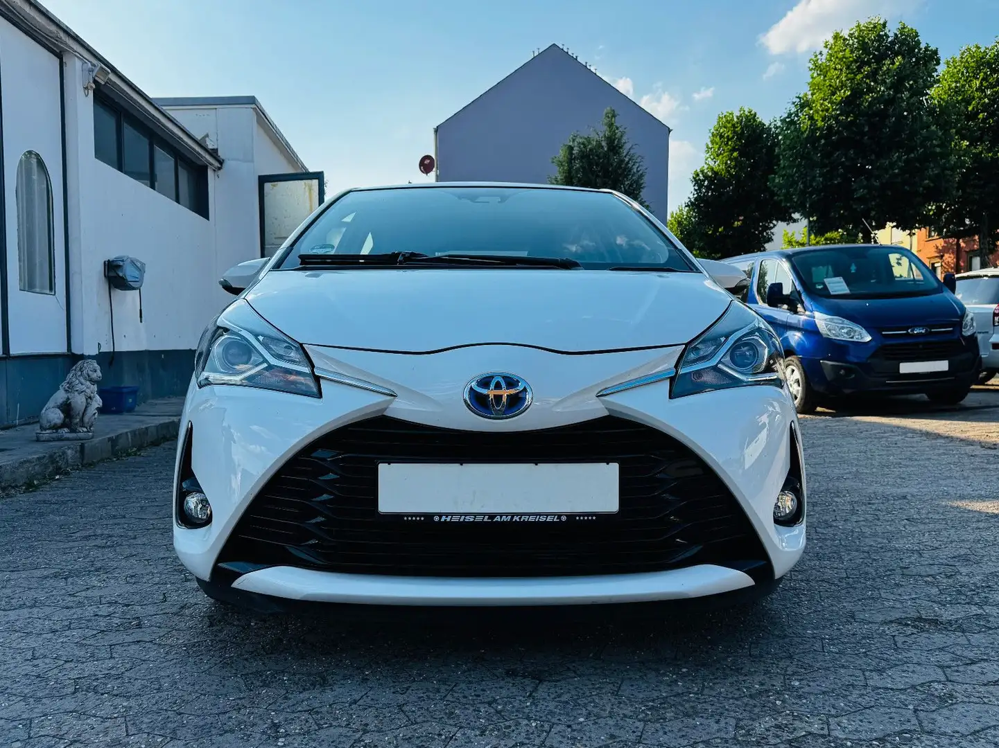Toyota Yaris Hybrid Team D Kamera Klimaautomatik Weiß - 2