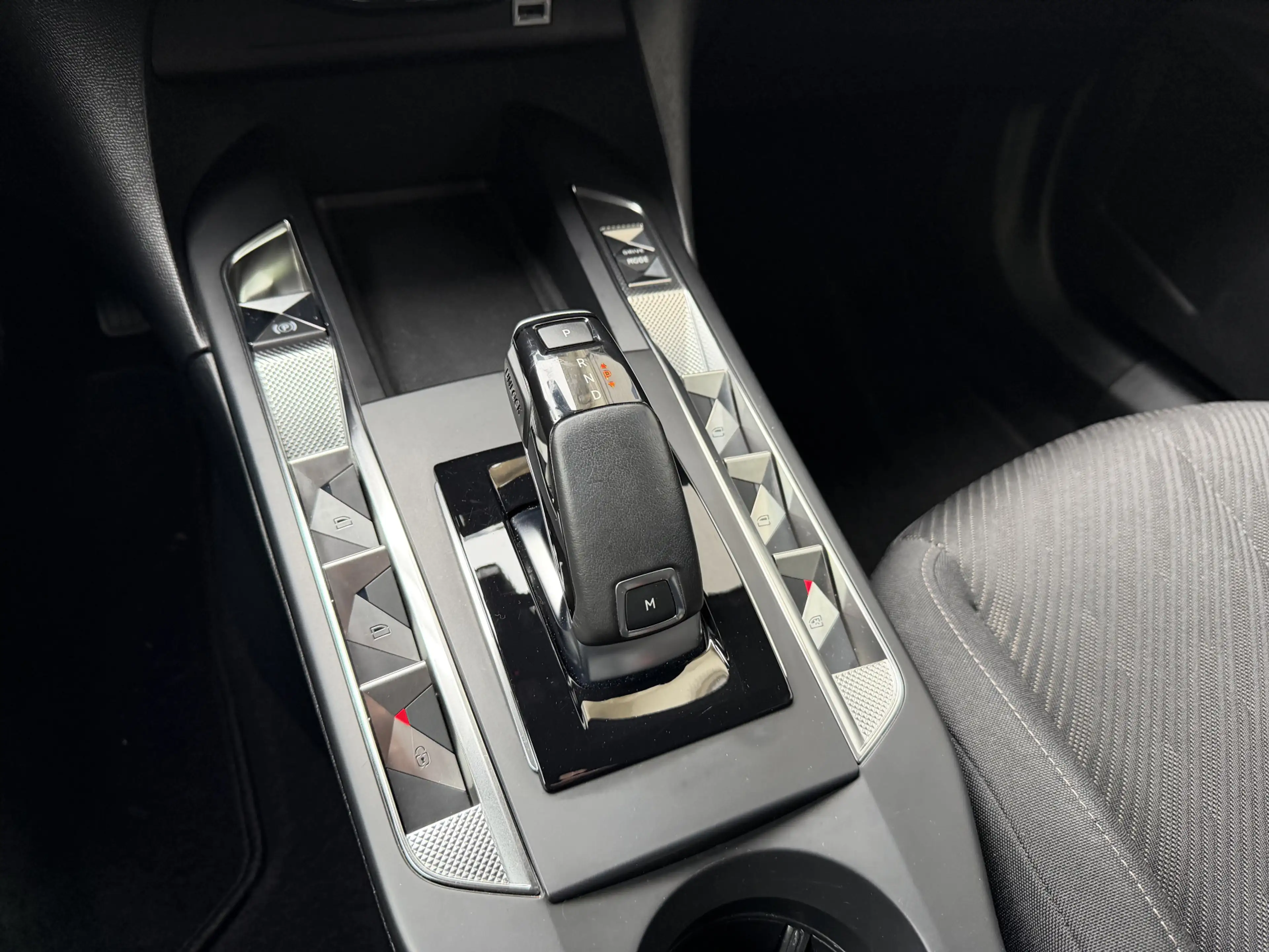 DS Automobiles DS 3 Crossback 1.2 PureTech Carplay Automaat Onderhoudsboekje — photo 8