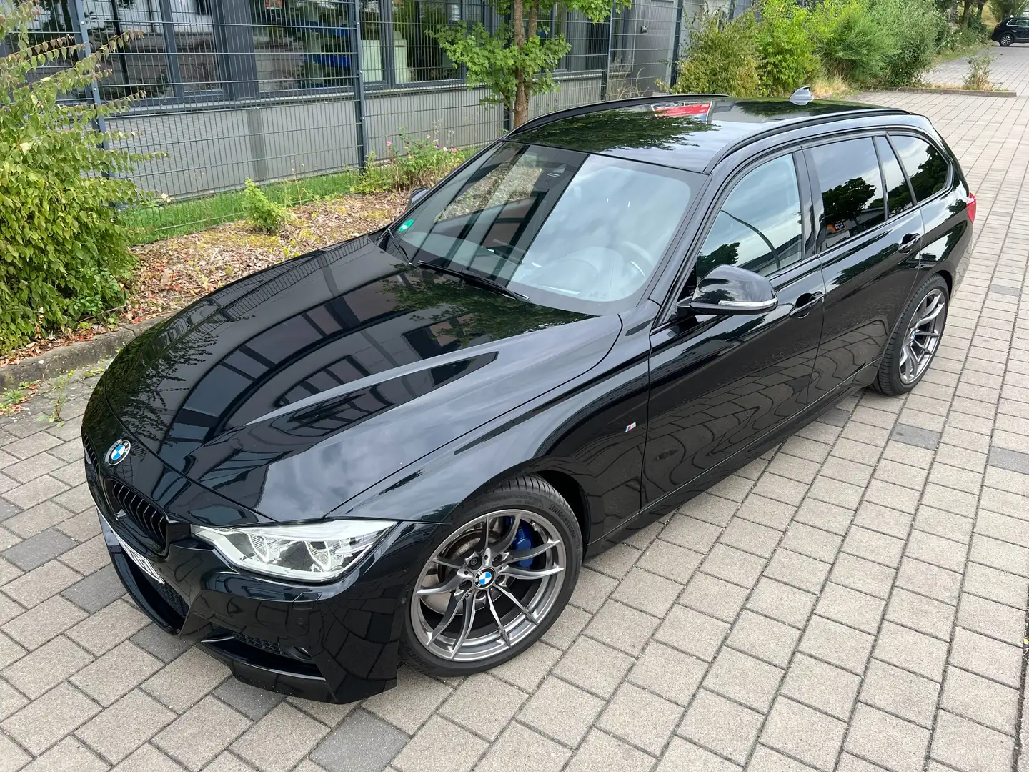 BMW 340 340i Touring xDrive Aut. M Sport Schwarz - 2