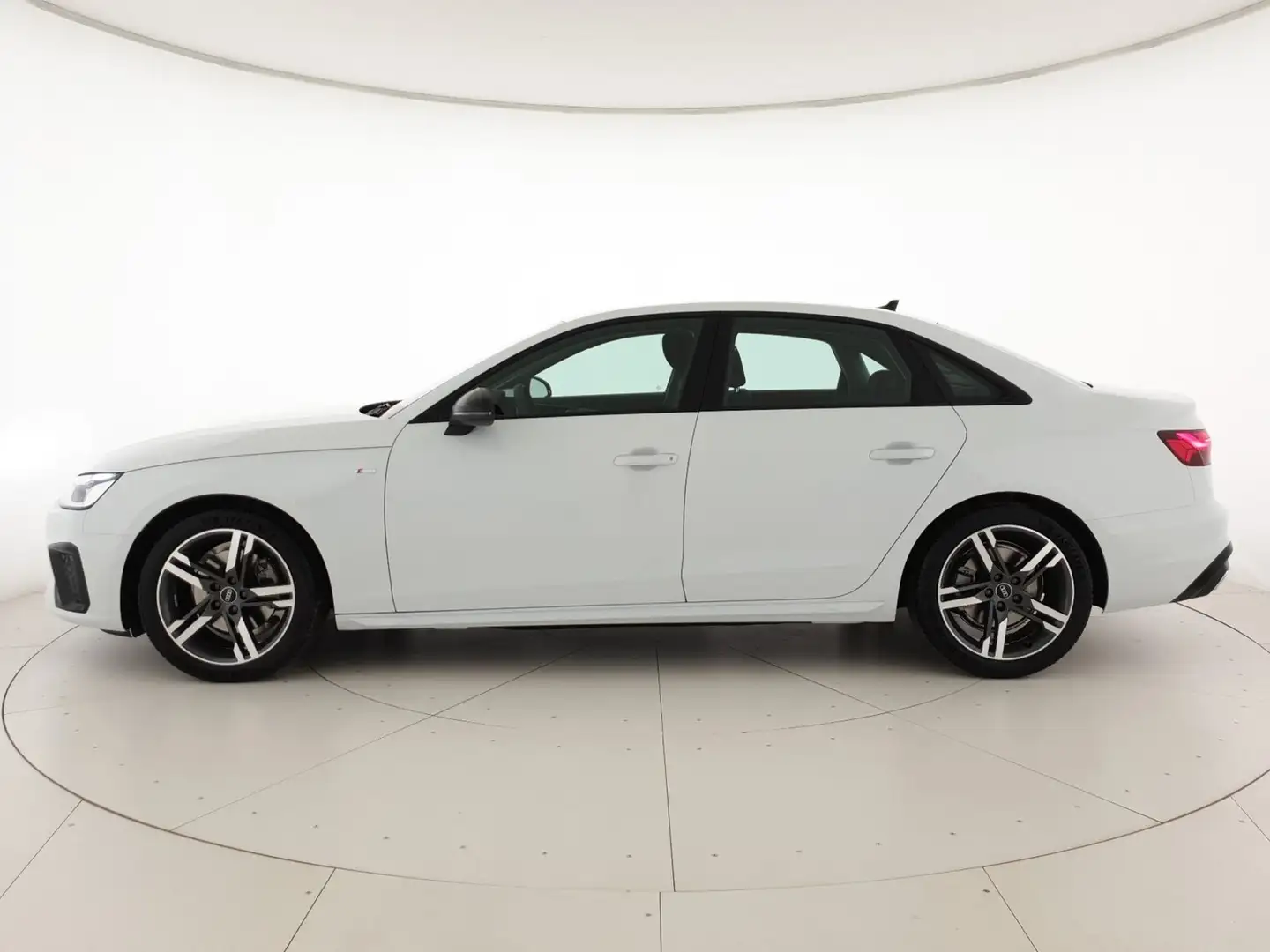 Audi A4 35TFSI 150CV S tronic S line Edition Bianco - 2