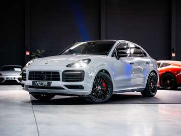 GTS 4.0 Bi-Turbo V8 - Sport Chrono pack - PDCC - Bose - PASM - Trekhaak - Memory seats