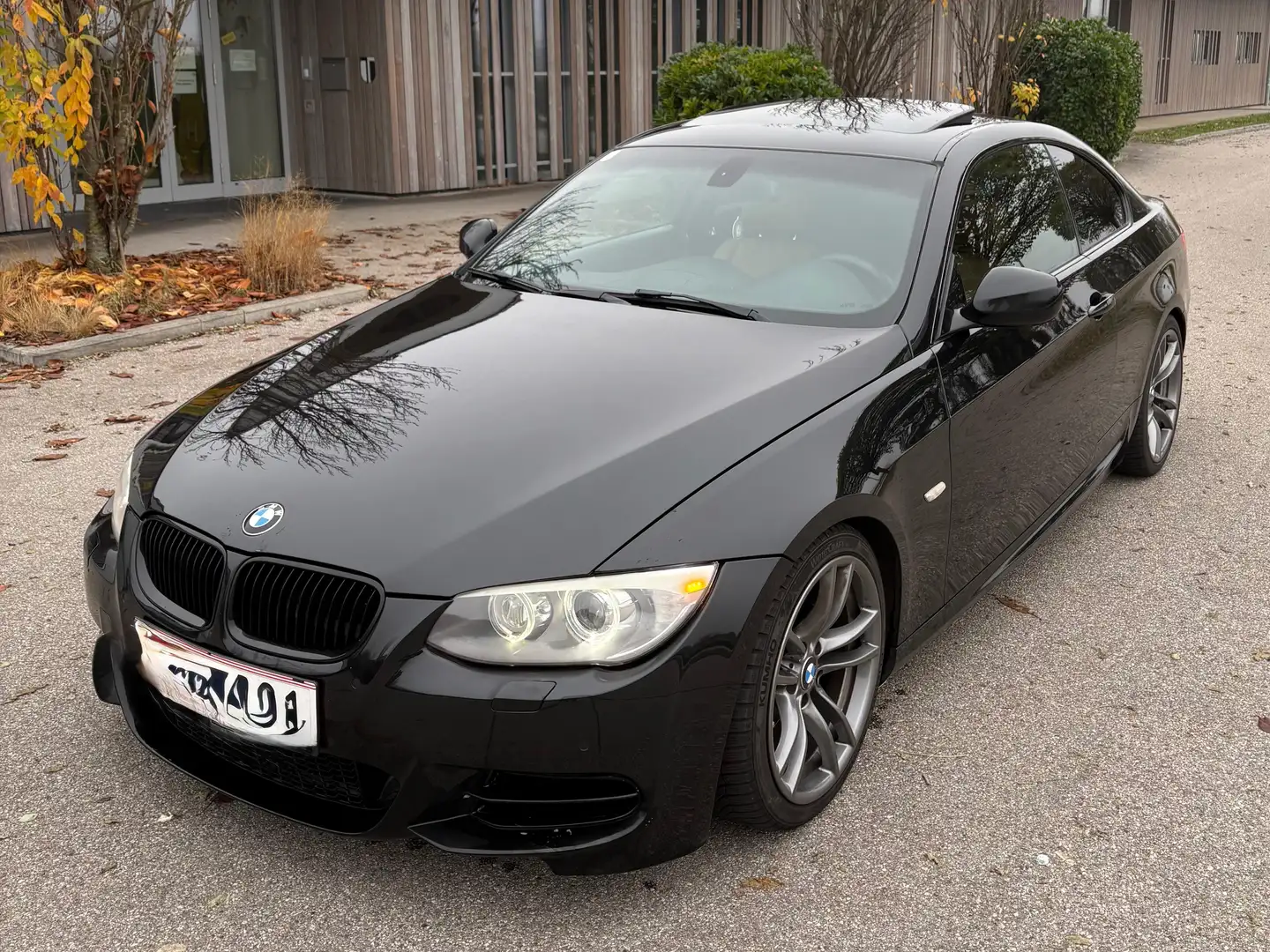 BMW 325 325d Coupé Aut. Schwarz - 1