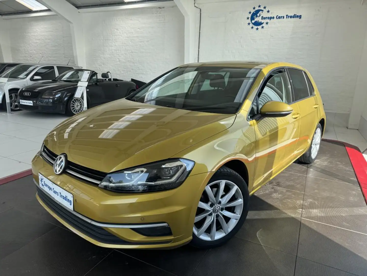 Volkswagen Golf VII 1,4 TSI 125 CH CARAT-CUIR-GPS CAMERA-GAR 12 m Or - 1