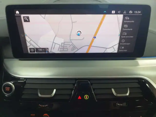 BMW 5 Series view 12