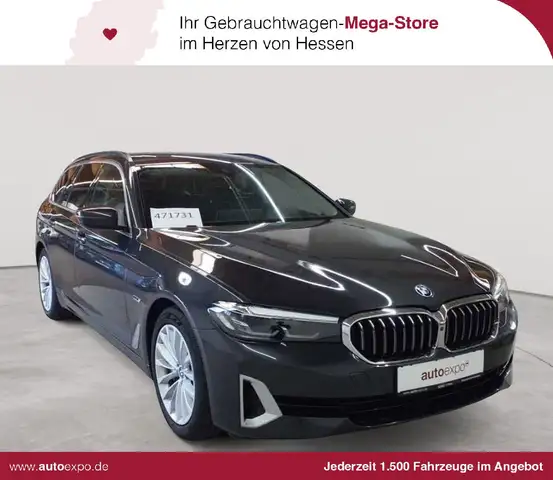 BMW 530 530e Touring Aut. Luxury Line PANO KAM