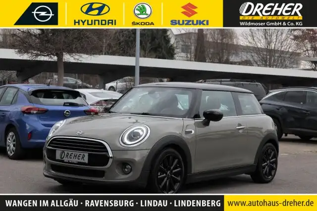 Mini Cooper 1.5 Navi/Autom./Klima LED/Park Assist./Sitzhzg./MF Lenkrad/BC/Tempomat/L R Sensor/eFH./NSW/Sitzausstattung: 4 Sitzer