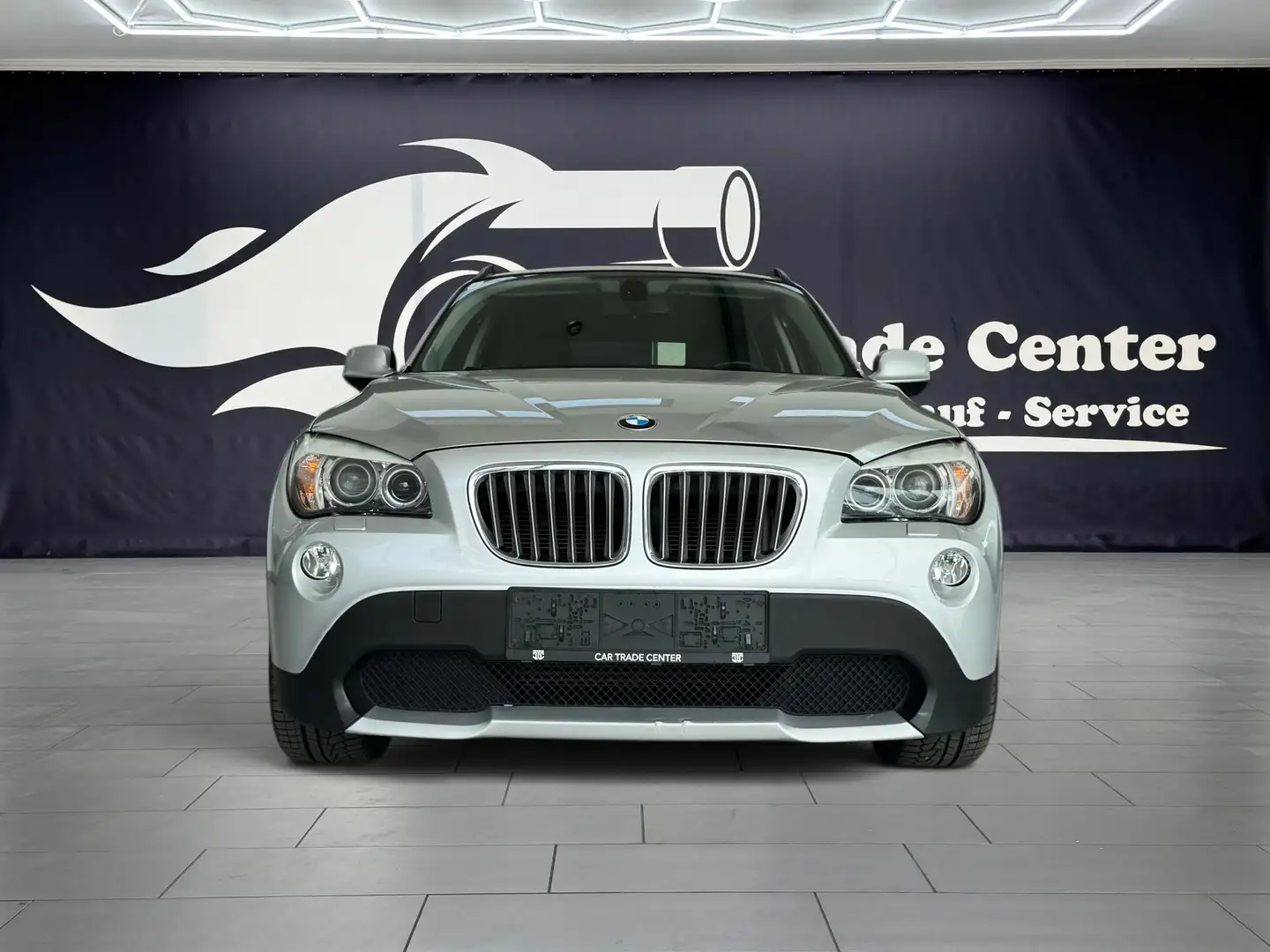 BMW X1 X1 xDrive23d Aut. Grau - 2