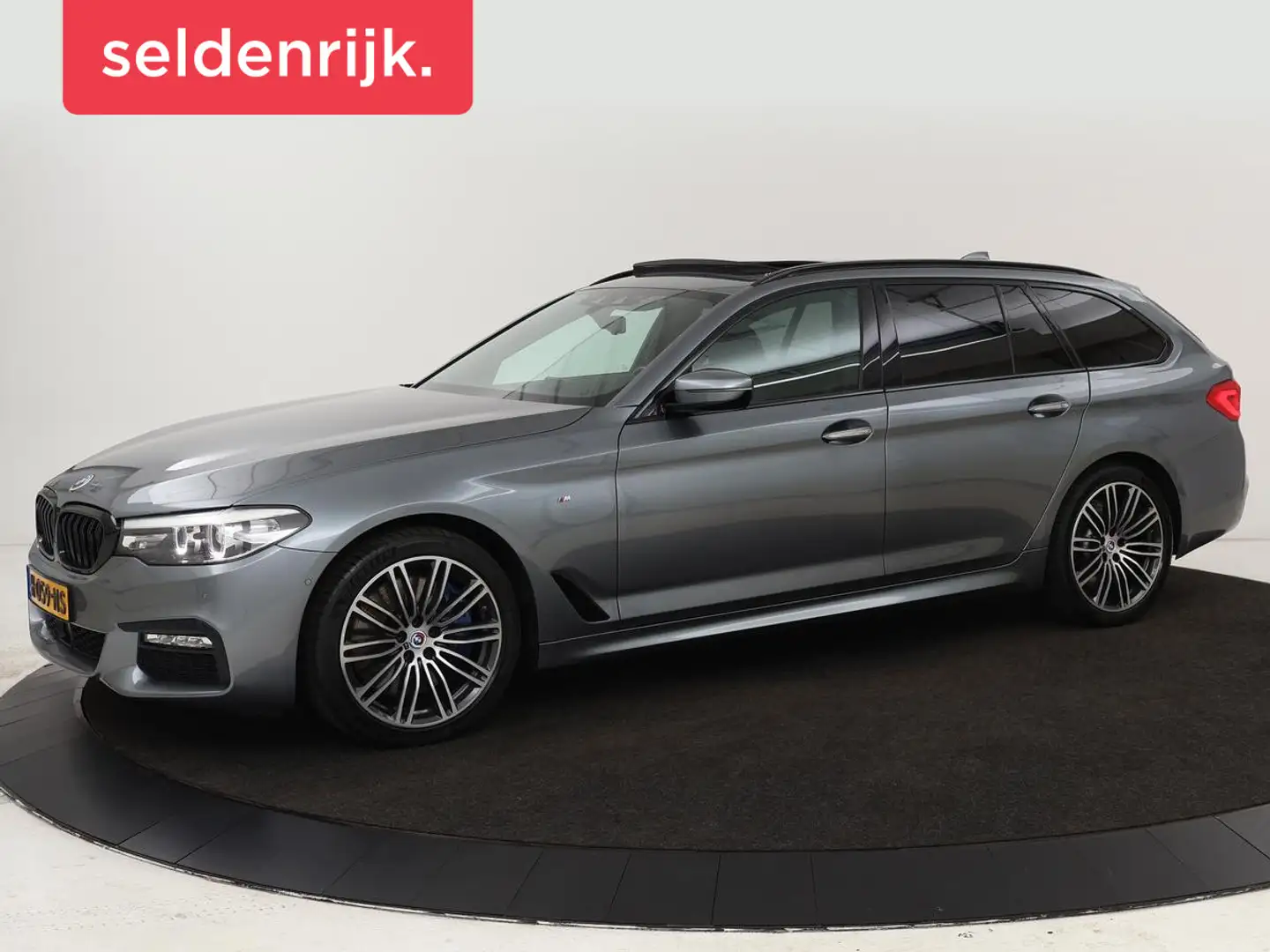 BMW 540 5-serie 540d xDrive M Sport | Panoramadak | Head-U Grijs - 1