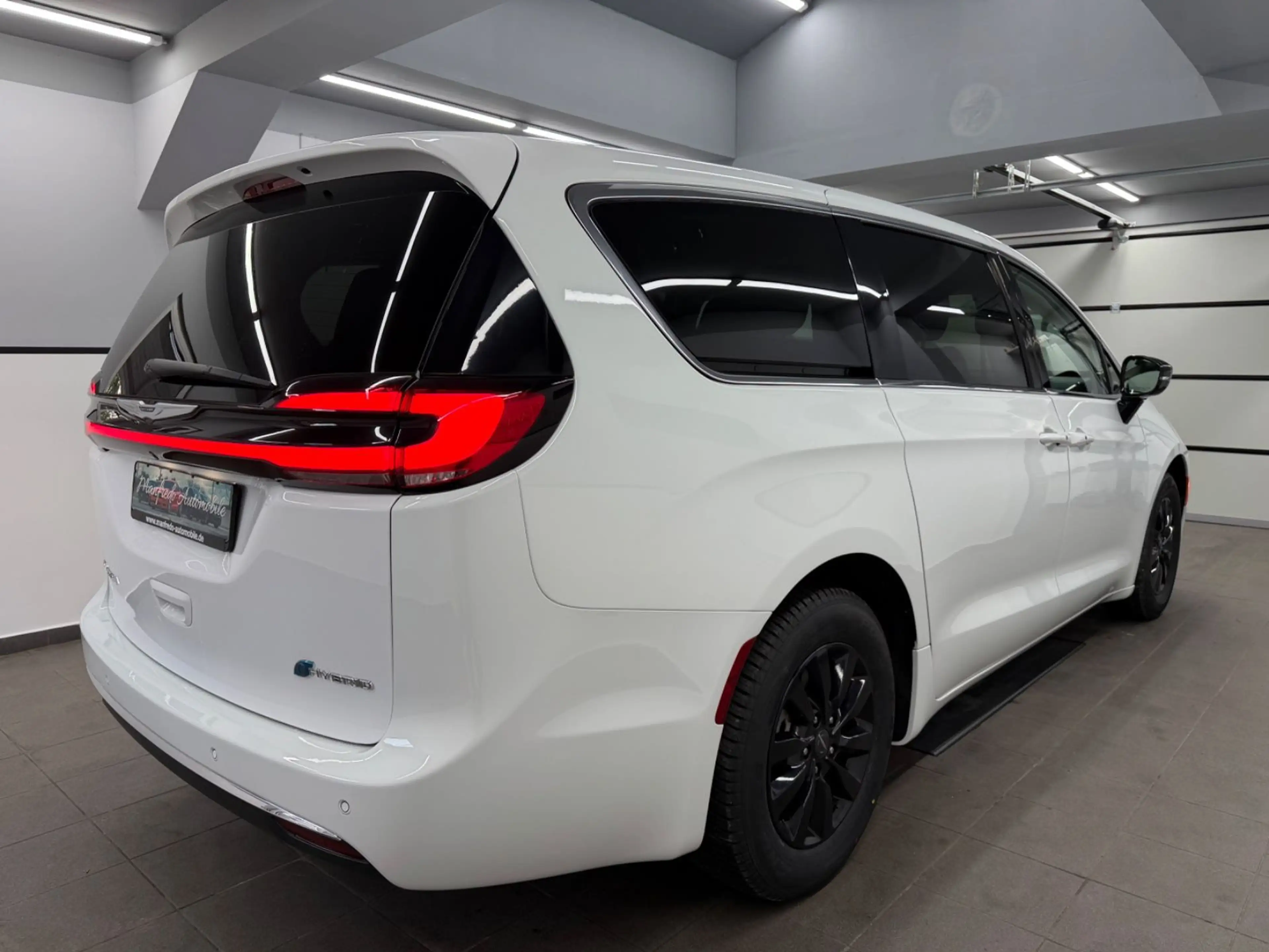 Chrysler Pacifica 3.6 V6 Hybrid Touring L*Memory*ACC*SHZ — photo 5