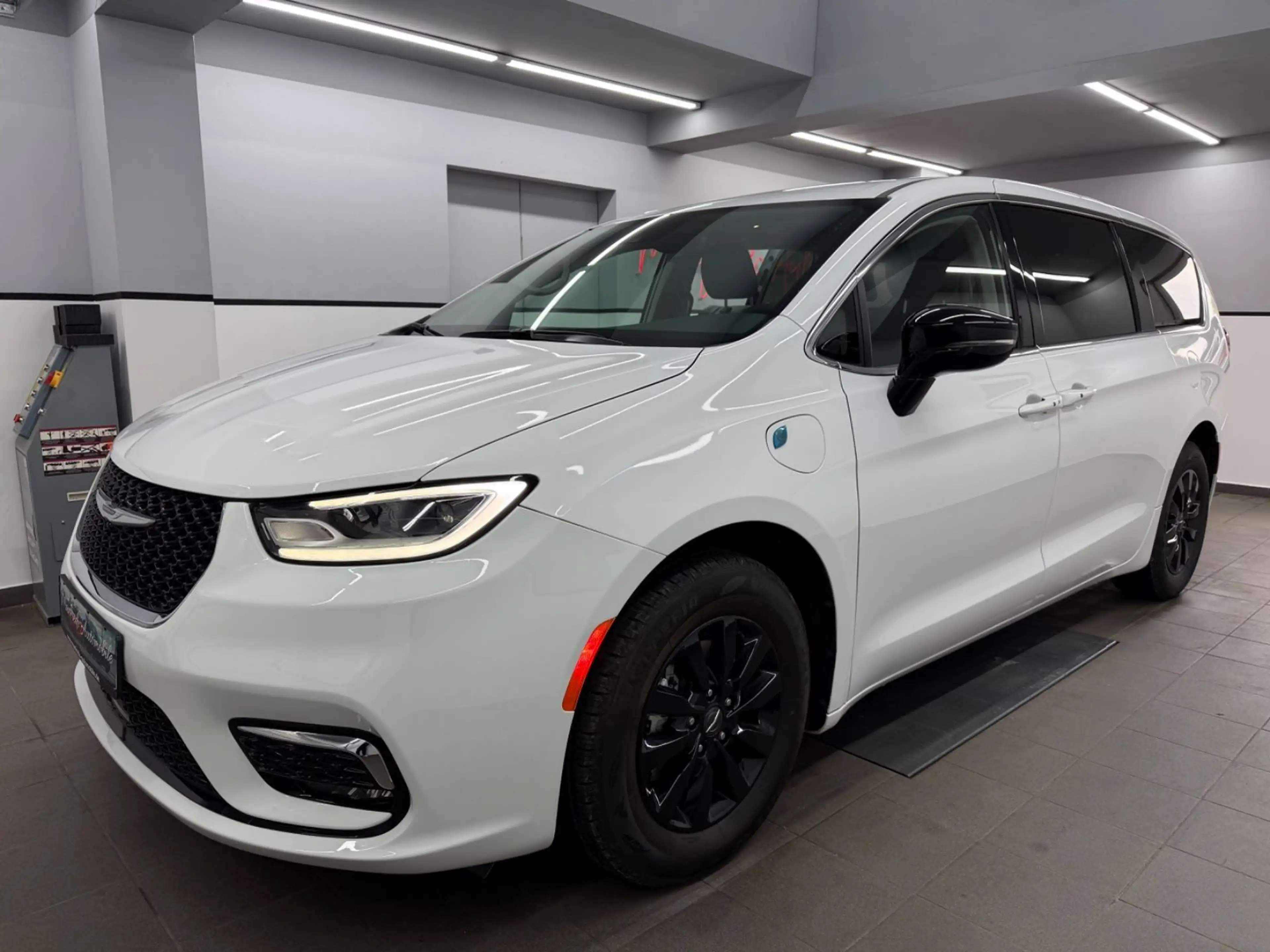 Chrysler Pacifica 3.6 V6 Hybrid Touring L*Memory*ACC*SHZ