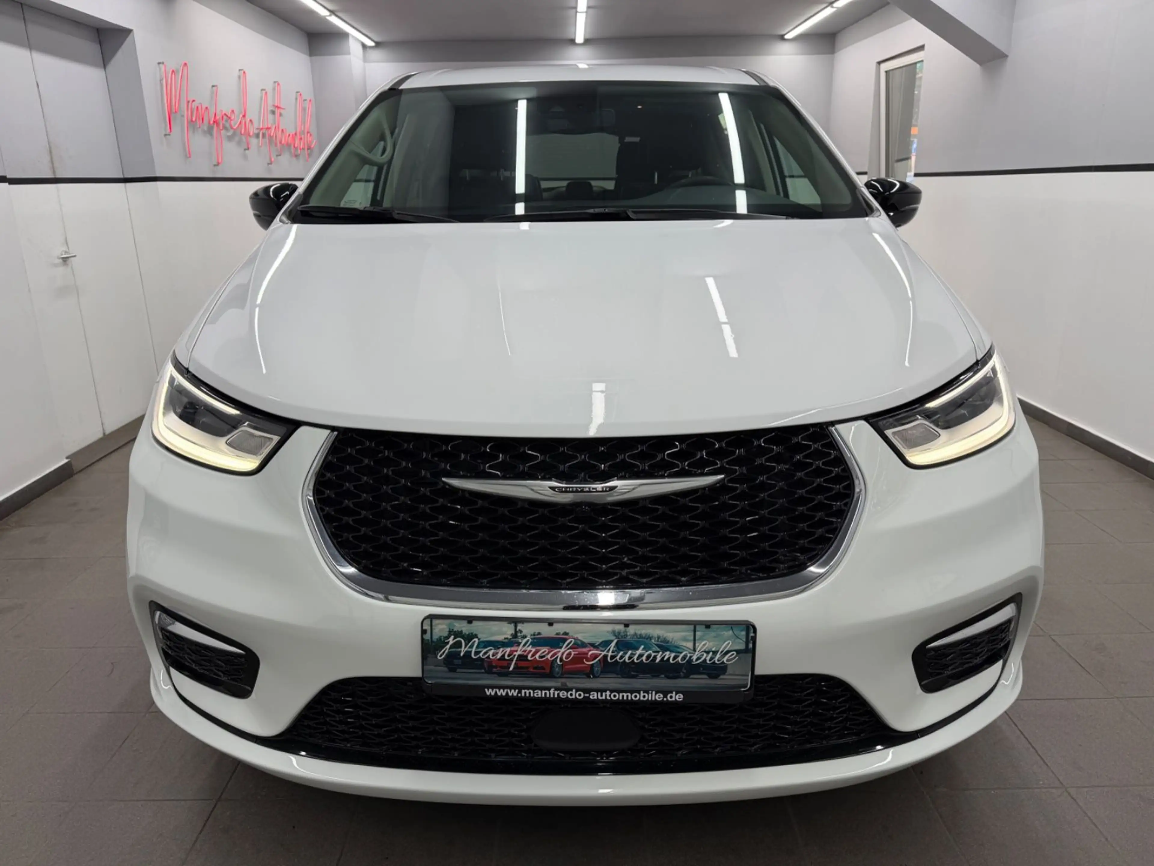 Chrysler Pacifica 3.6 V6 Hybrid Touring L*Memory*ACC*SHZ — photo 3