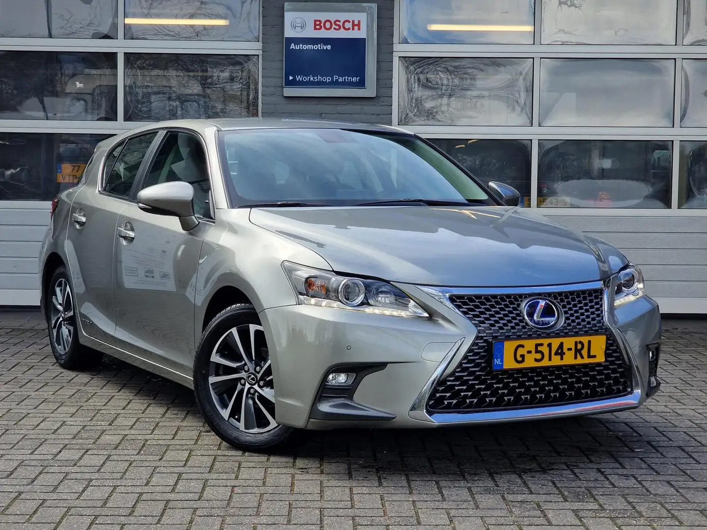 Lexus CT 200h Business Line|Automaat|Clima|Camera|Navi|PDC| Gris - 1