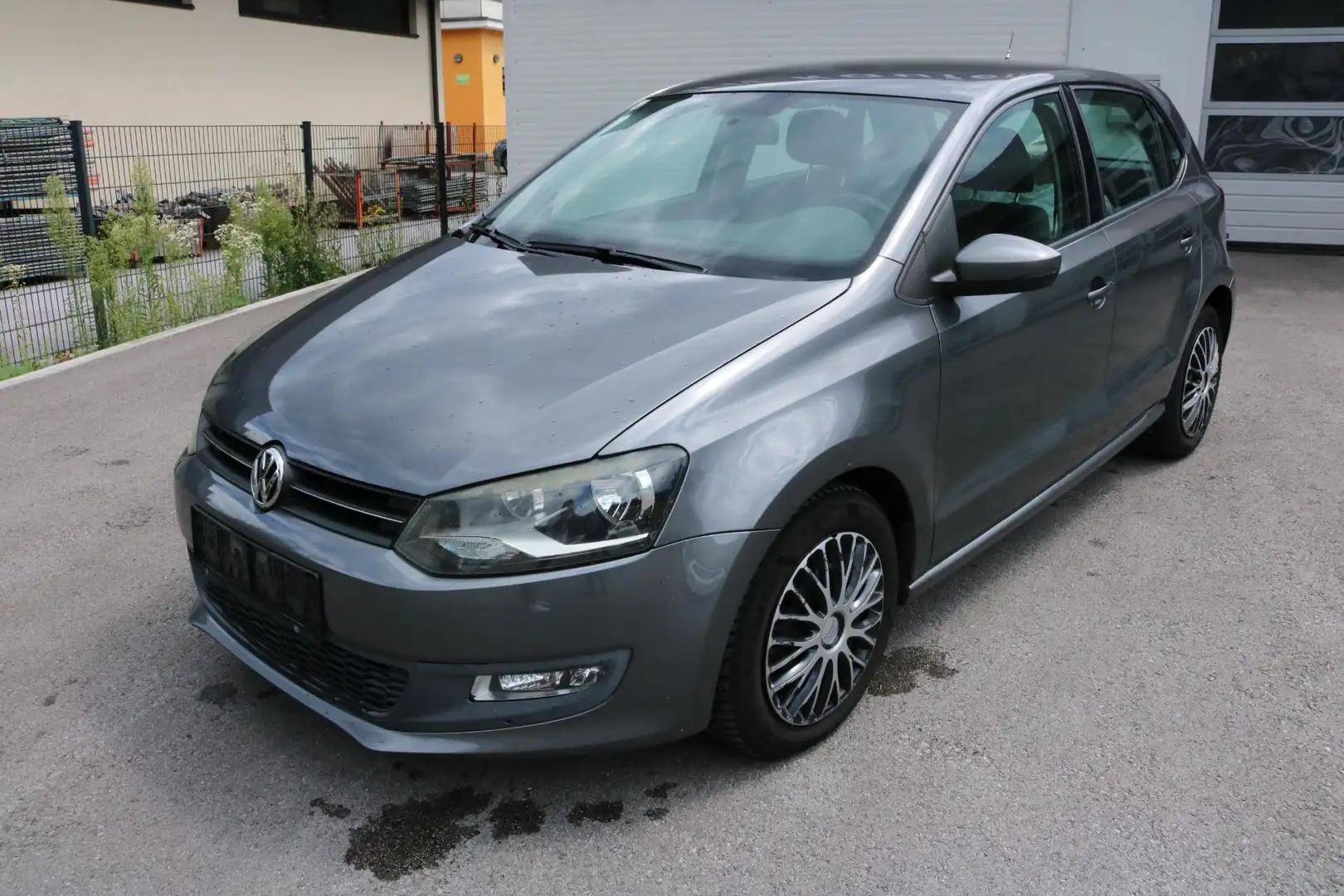 Volkswagen Polo Comfortline 1,6 TDI DPF Grau - 1