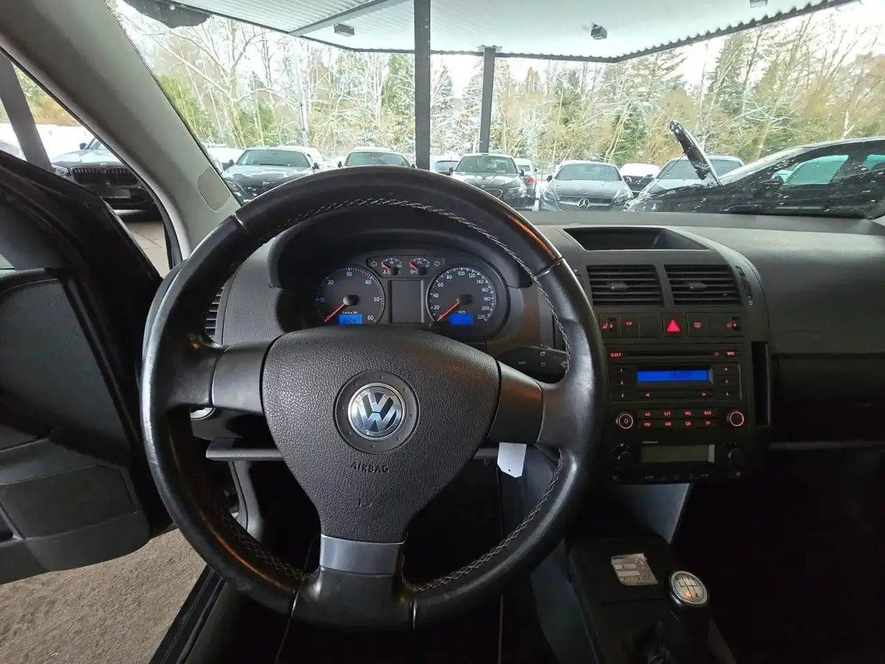 Volkswagen Polo Citadine 5 portes — photo 19