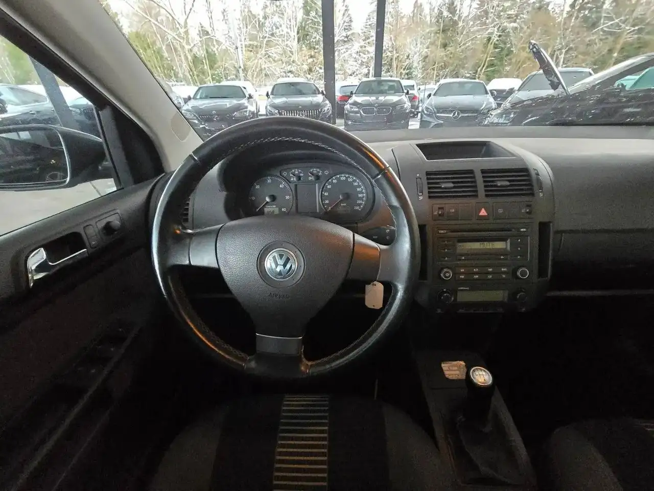 Volkswagen Polo Citadine 5 portes — photo 21