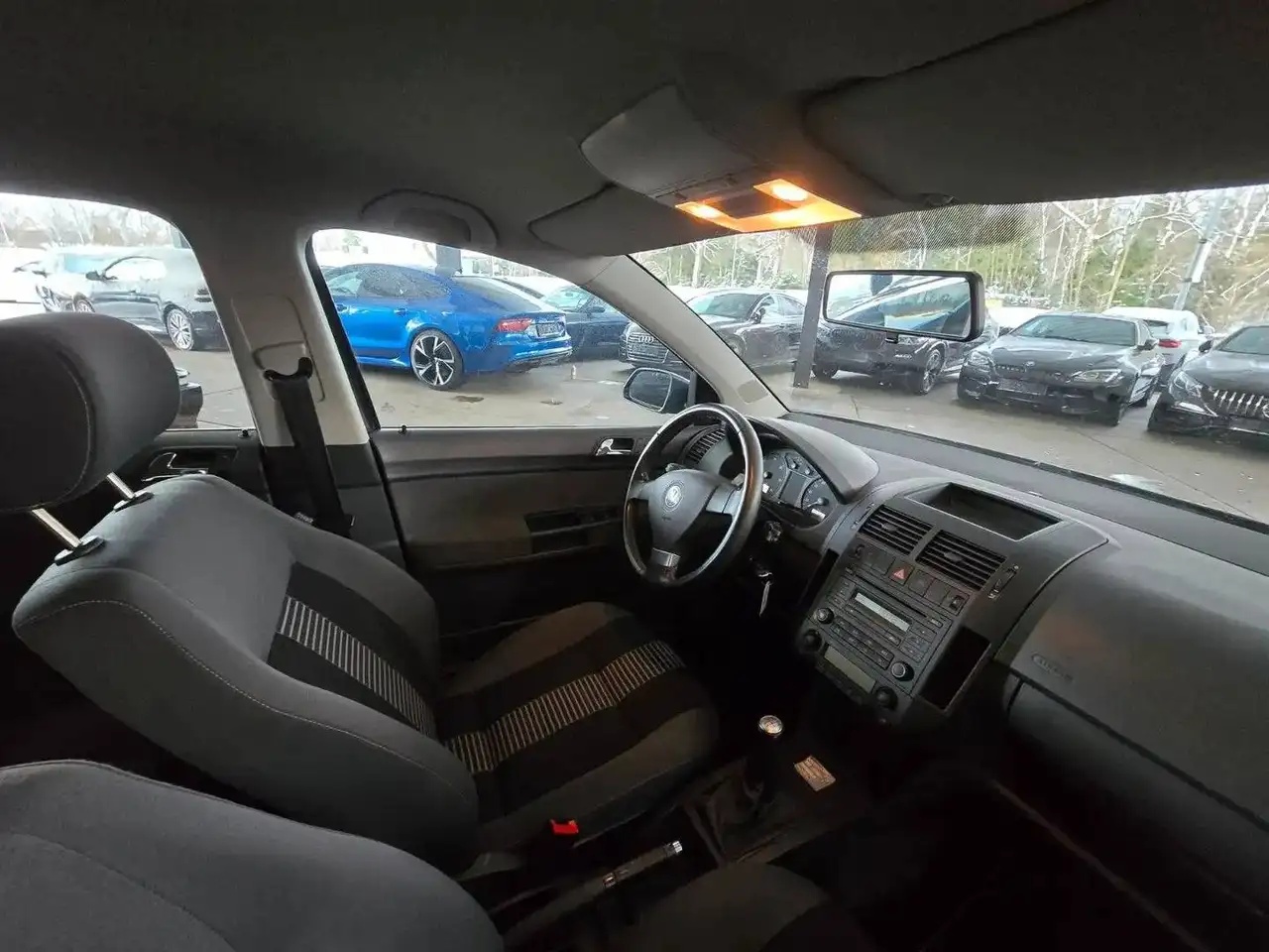 Volkswagen Polo Citadine 5 portes — photo 22