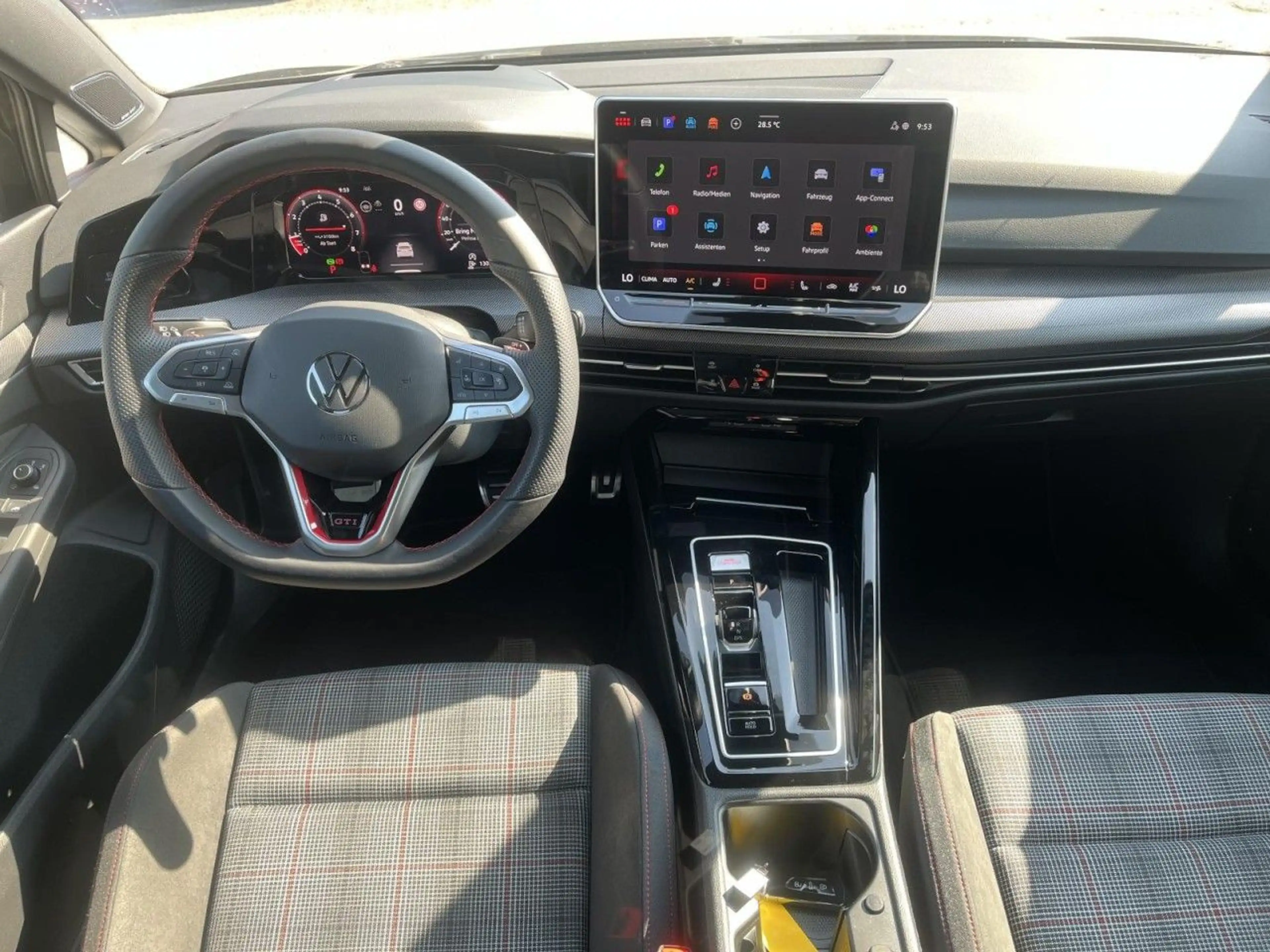 Volkswagen Golf GTI Golf VIII GTI 2.0 TSI DSG (IQ.Light+Head-up+DCC) — photo 14