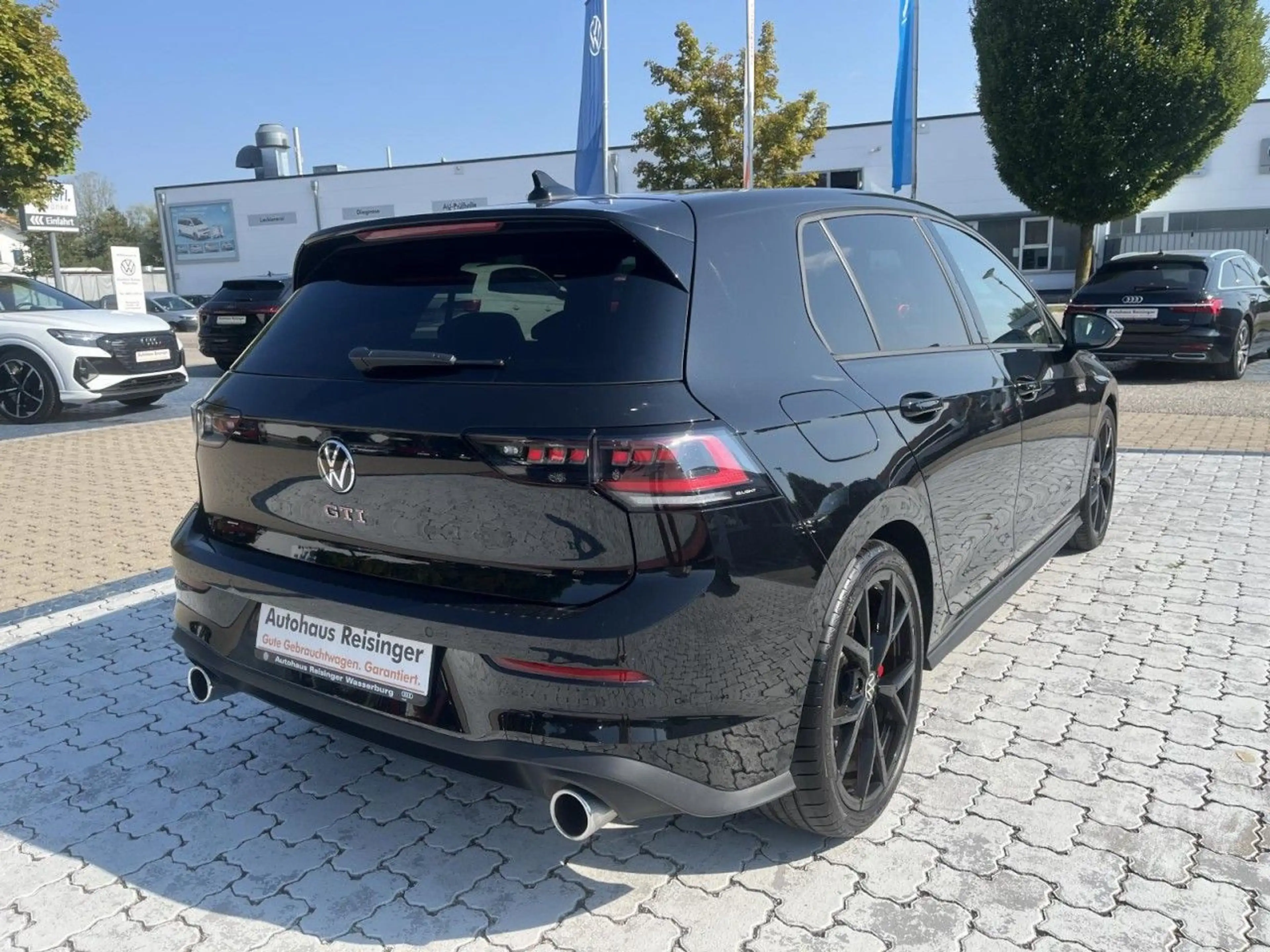 Volkswagen Golf GTI Golf VIII GTI 2.0 TSI DSG (IQ.Light+Head-up+DCC) — photo 3