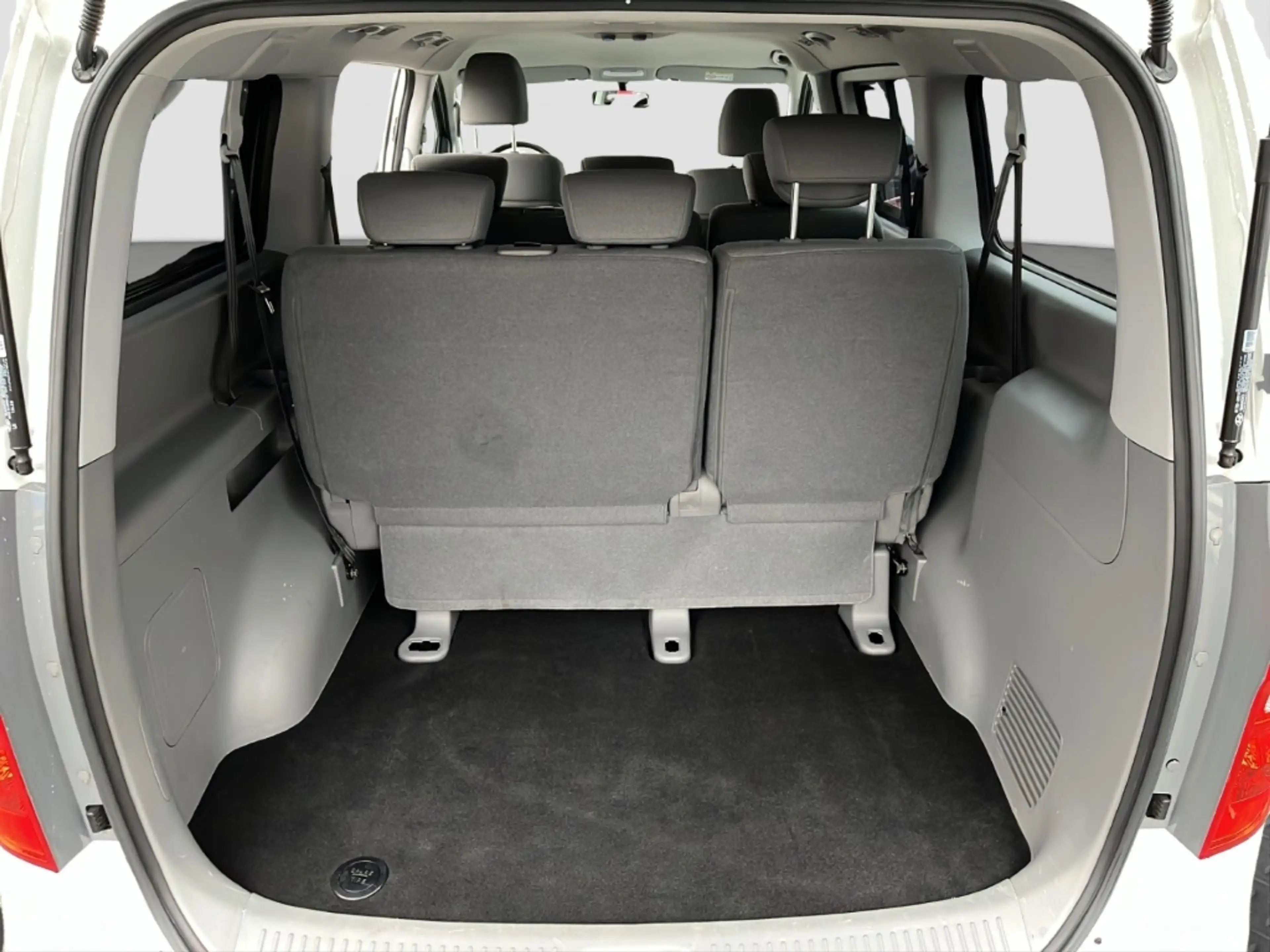 Hyundai H-1 TREND 2.5 CRDi *NAVI*CAM*AHK*SITZHZG* — photo 9