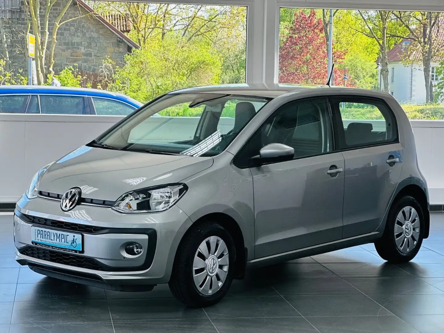 Volkswagen up! move up! *KLIMA*MF-LENK*PDC*SITZHZ Argent - 2