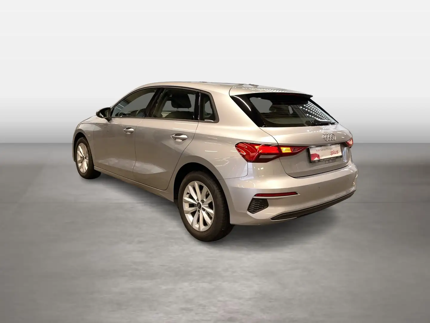 Audi A3 Sportback 35 TDI S tronic AUT KlimaA LED LM Argent - 2