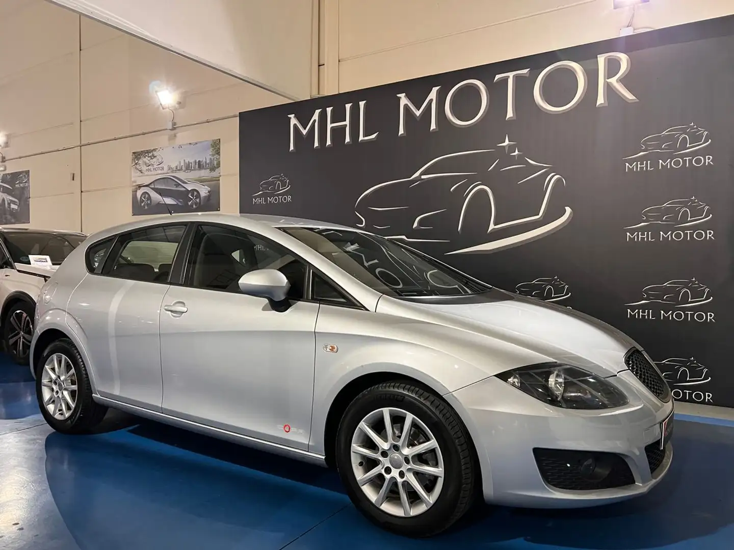 SEAT Leon 1.6TDICR Style Copa E-eco. S&S Gris - 1