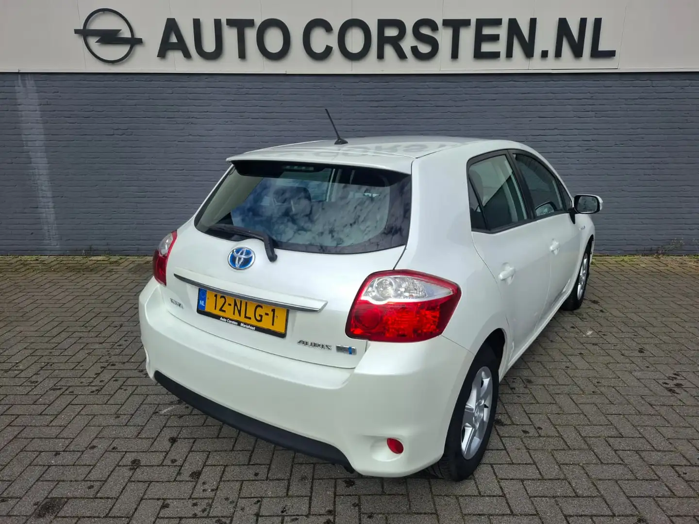Toyota Auris 1.8I Full Hybrid Aspiration Navi Ecc Bluetooth Cru Blanco - 2