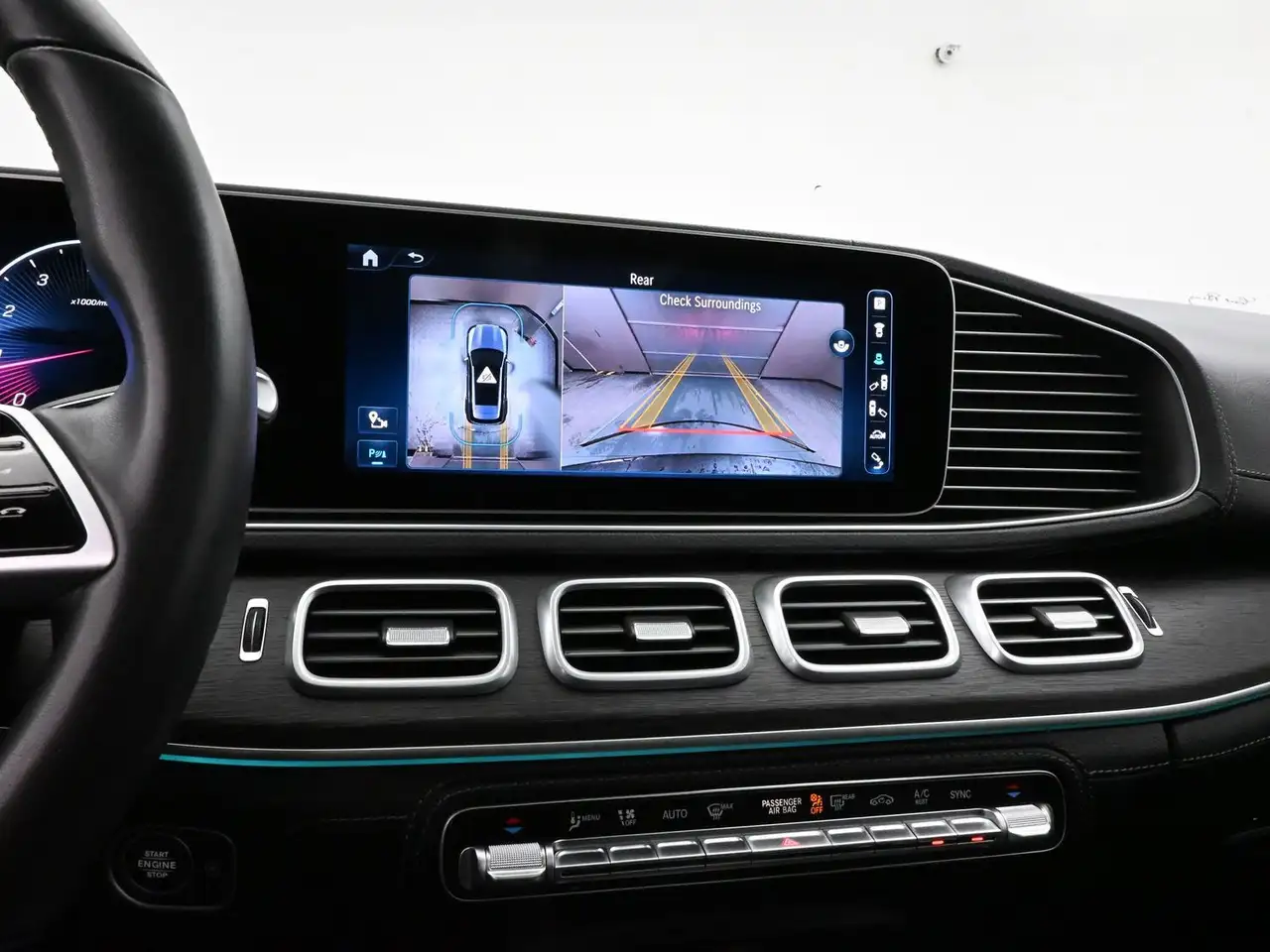 Mercedes-Benz GLE снимка Mercedes-Benz GLE