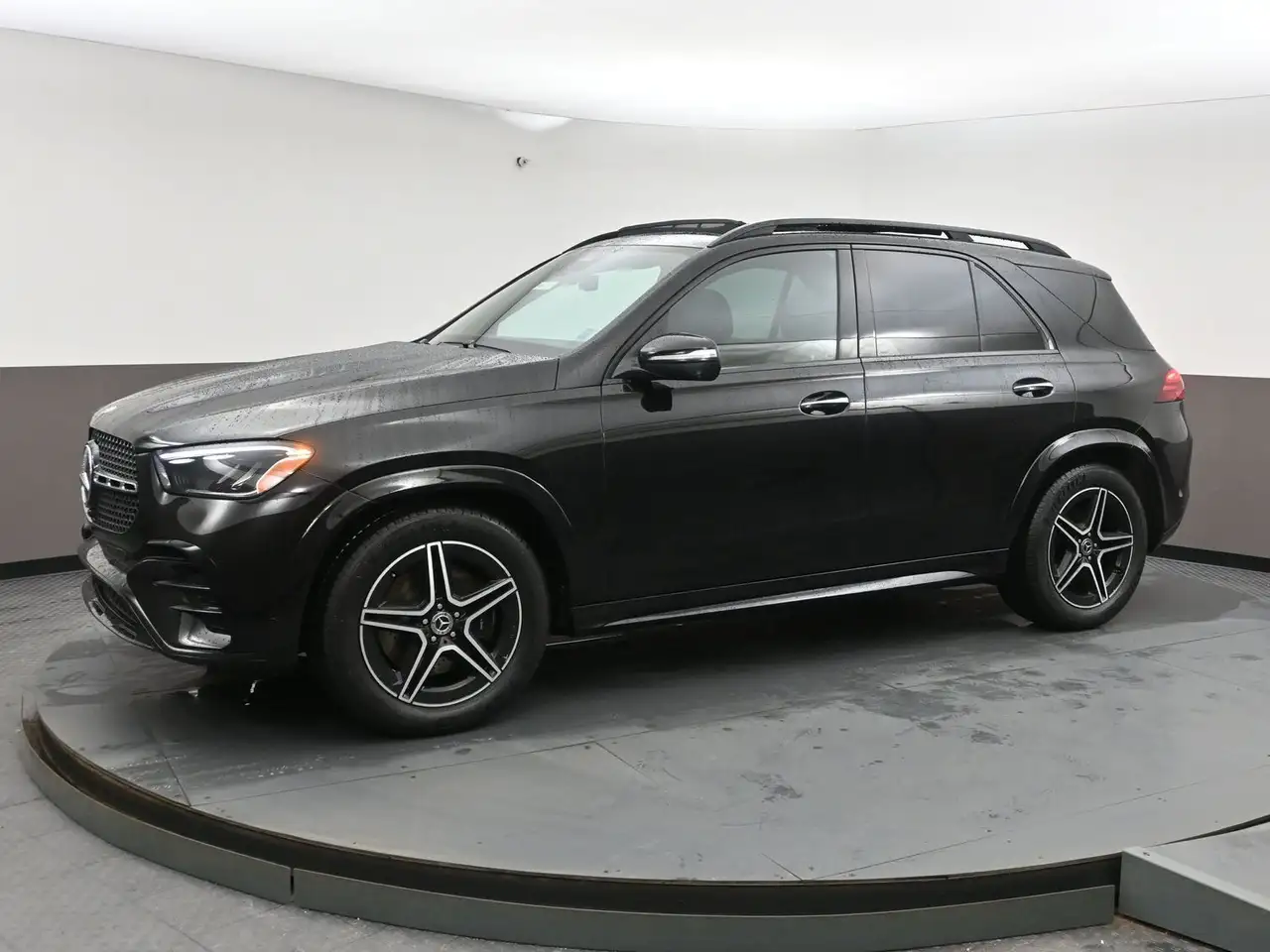 Mercedes-Benz GLE снимка Mercedes-Benz GLE