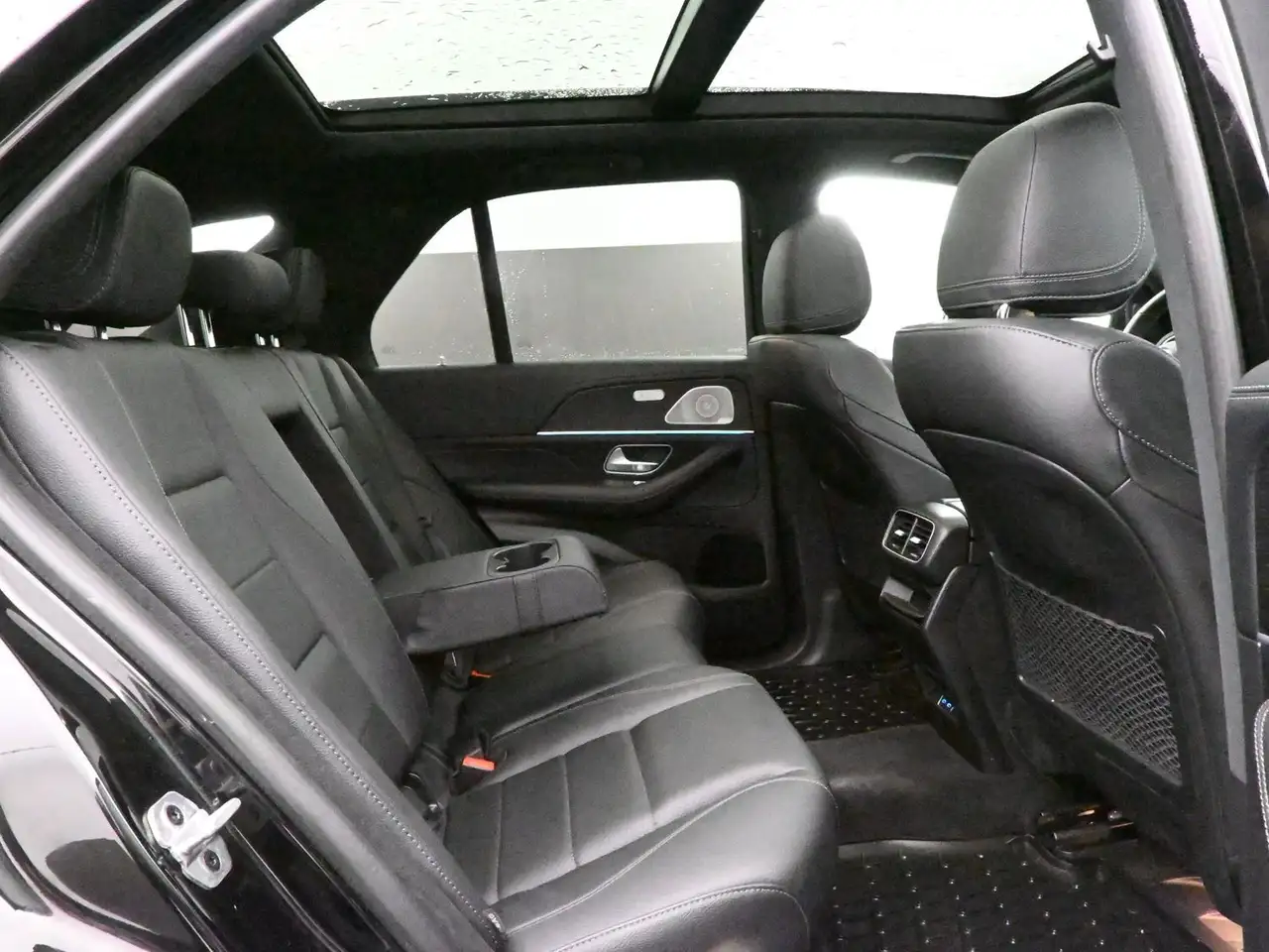 Mercedes-Benz GLE снимка Mercedes-Benz GLE