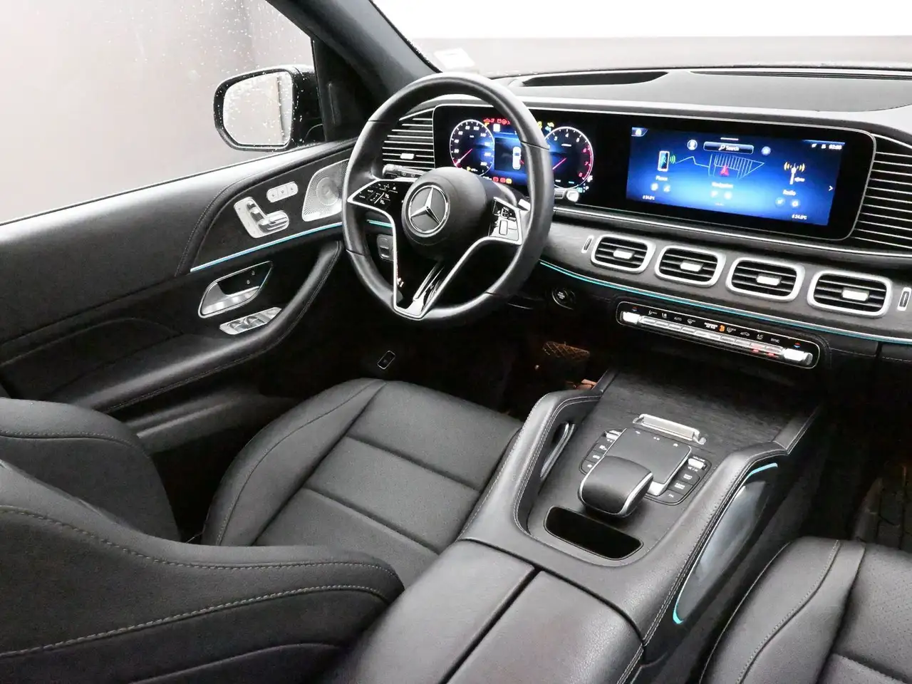 Mercedes-Benz GLE снимка Mercedes-Benz GLE