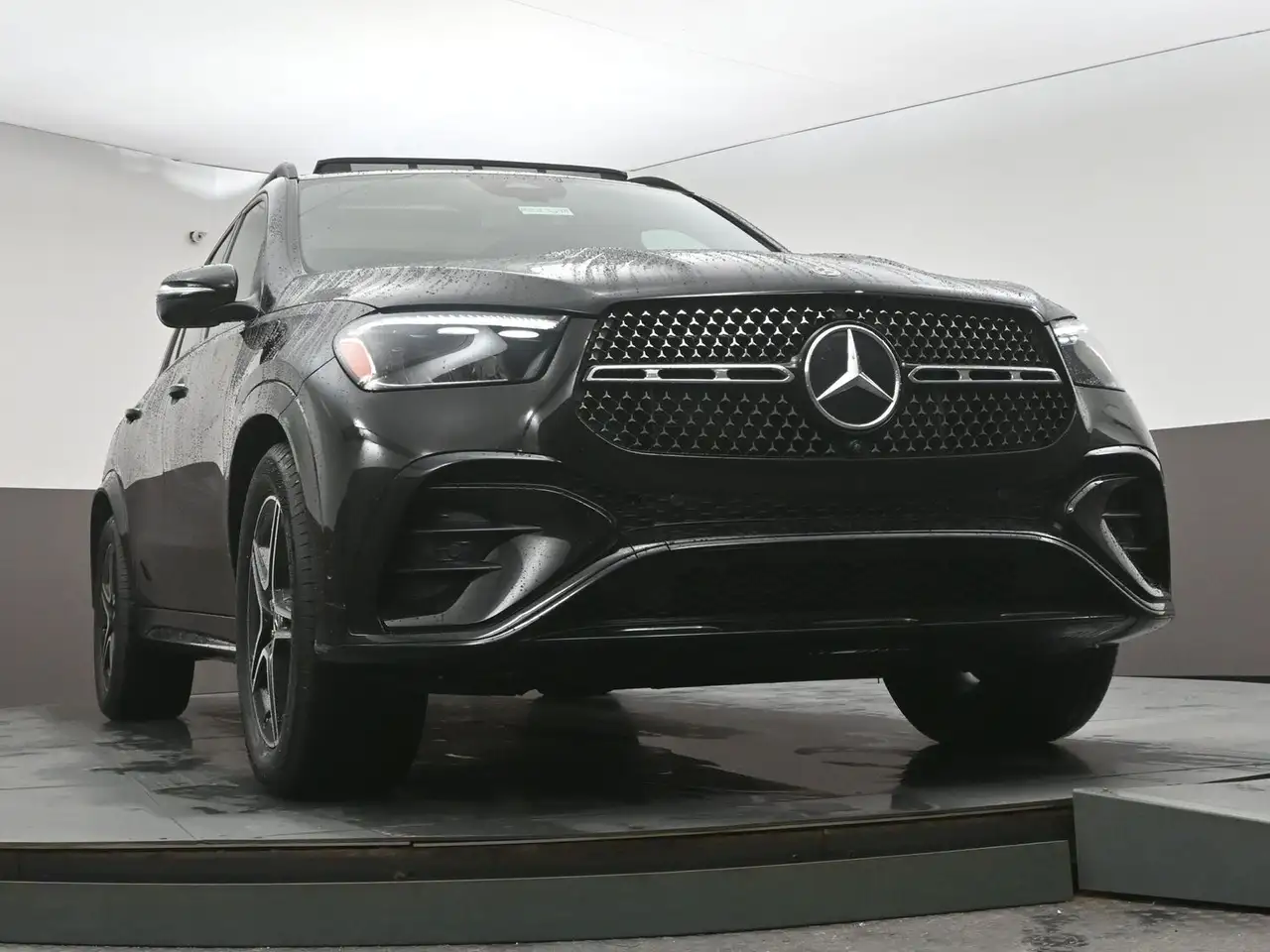 Mercedes-Benz GLE снимка Mercedes-Benz GLE